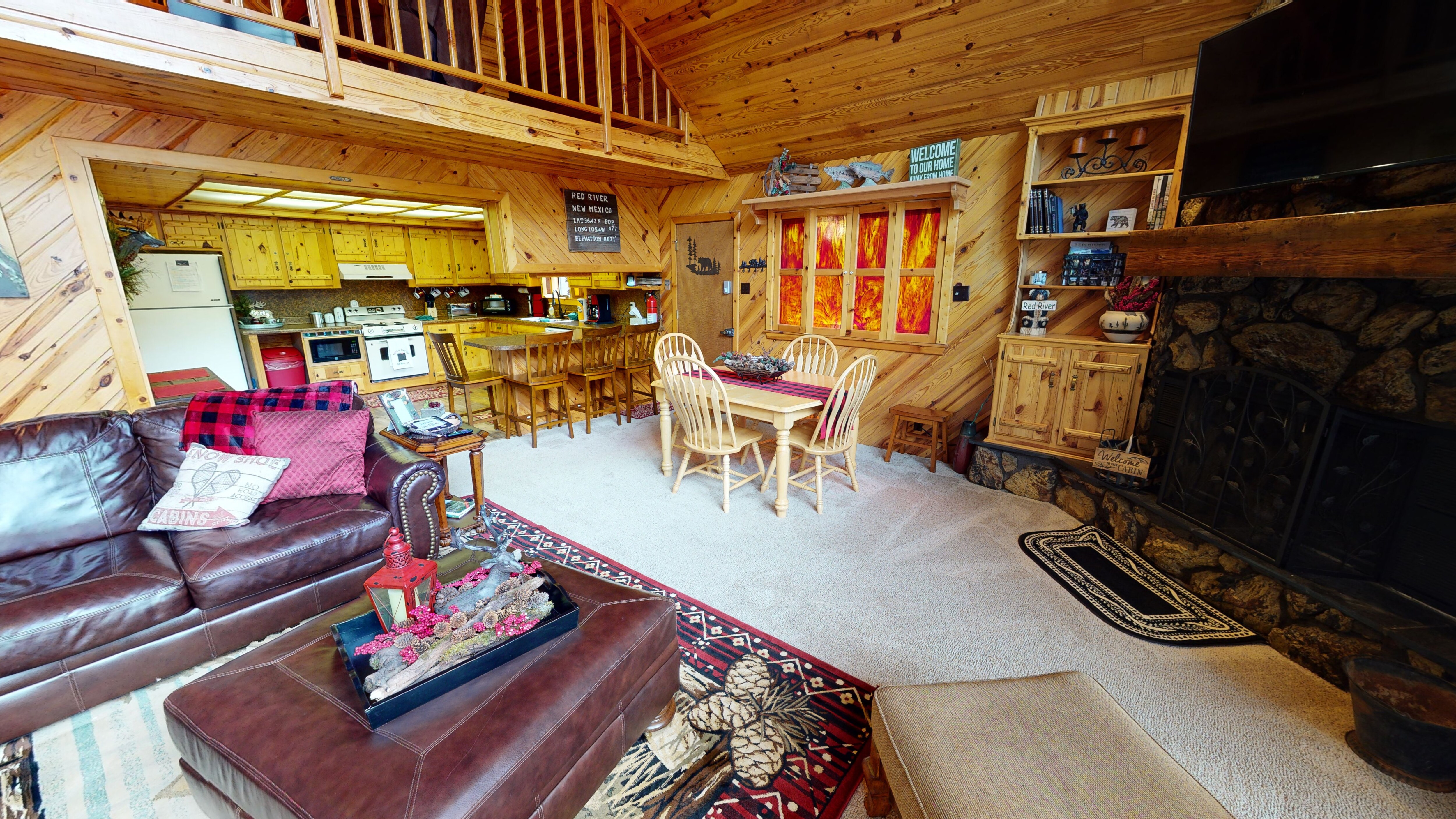 Property Image 2 - Standing Bear Lodge with High Speed Wifi