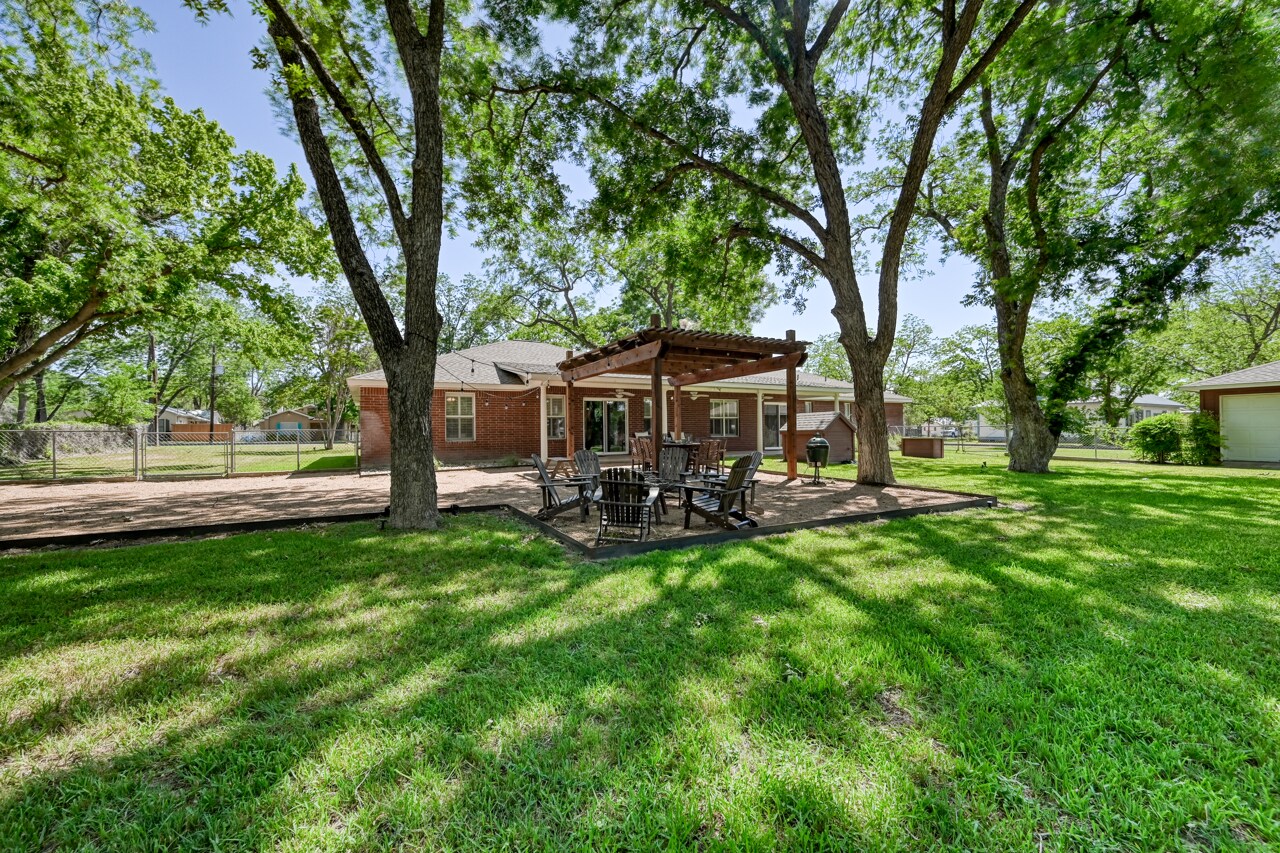 Property Image 1 - Cozy Haus with BBQ and Fire Pit! Close to Main St!