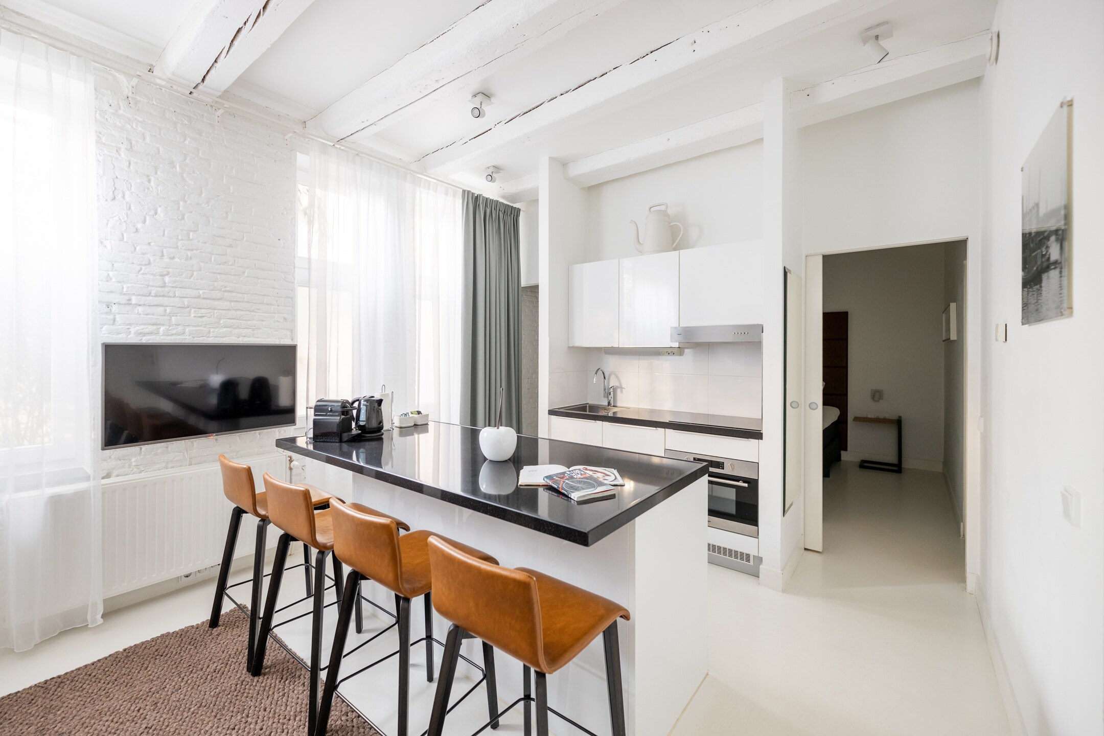 Property Image 1 - Exquisite one-bedroom apartment by the Amsterdam Canal (2 adults & 2 children)