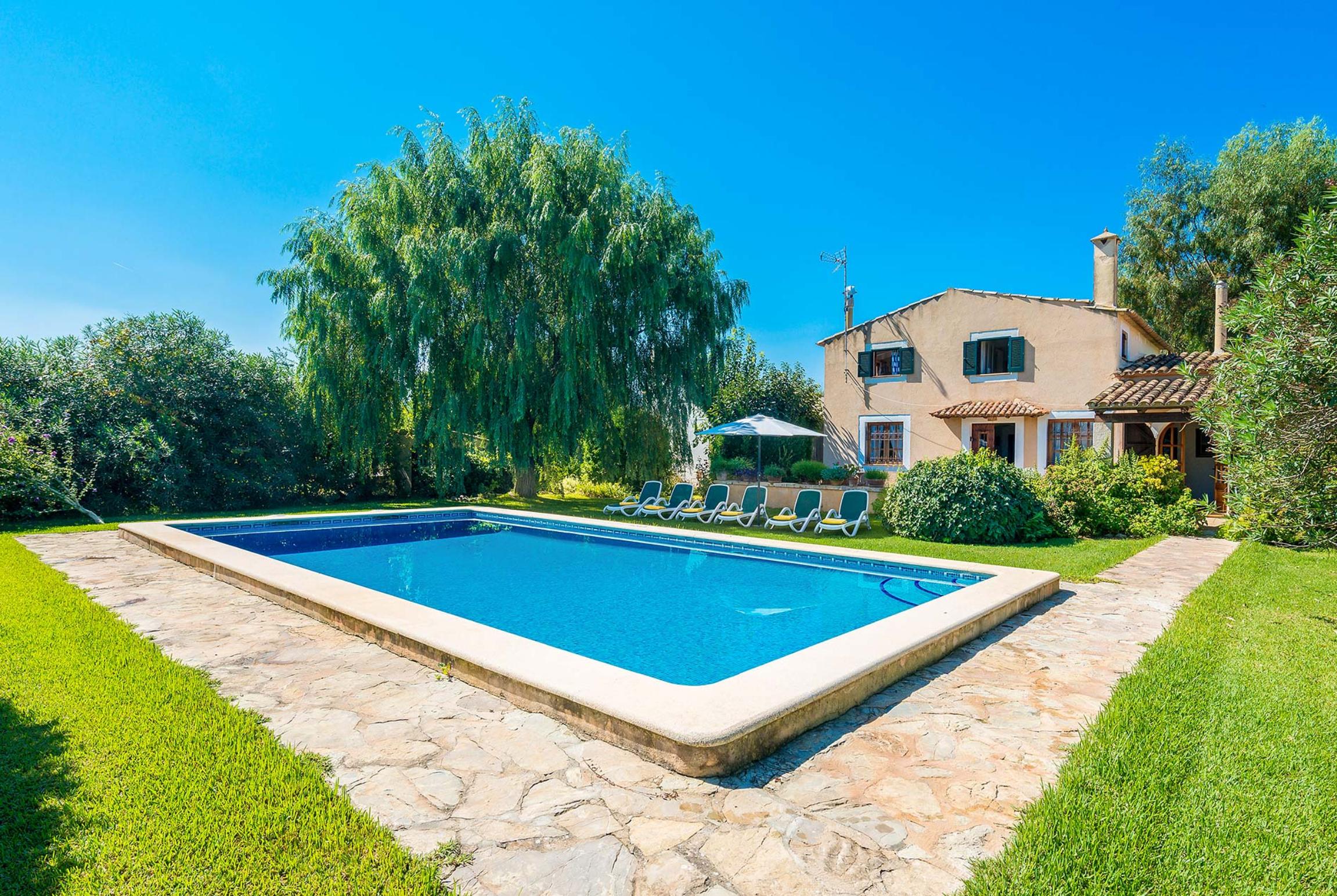 Property Image 1 - lovely villa with pool close to town and beach
