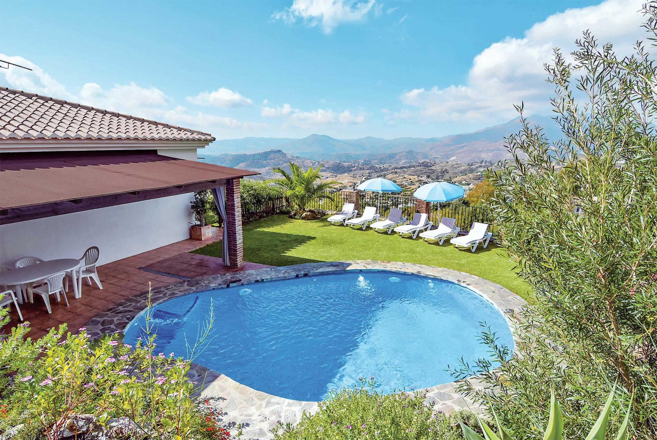 Property Image 1 - Beautiful villa in Mijas w/ 