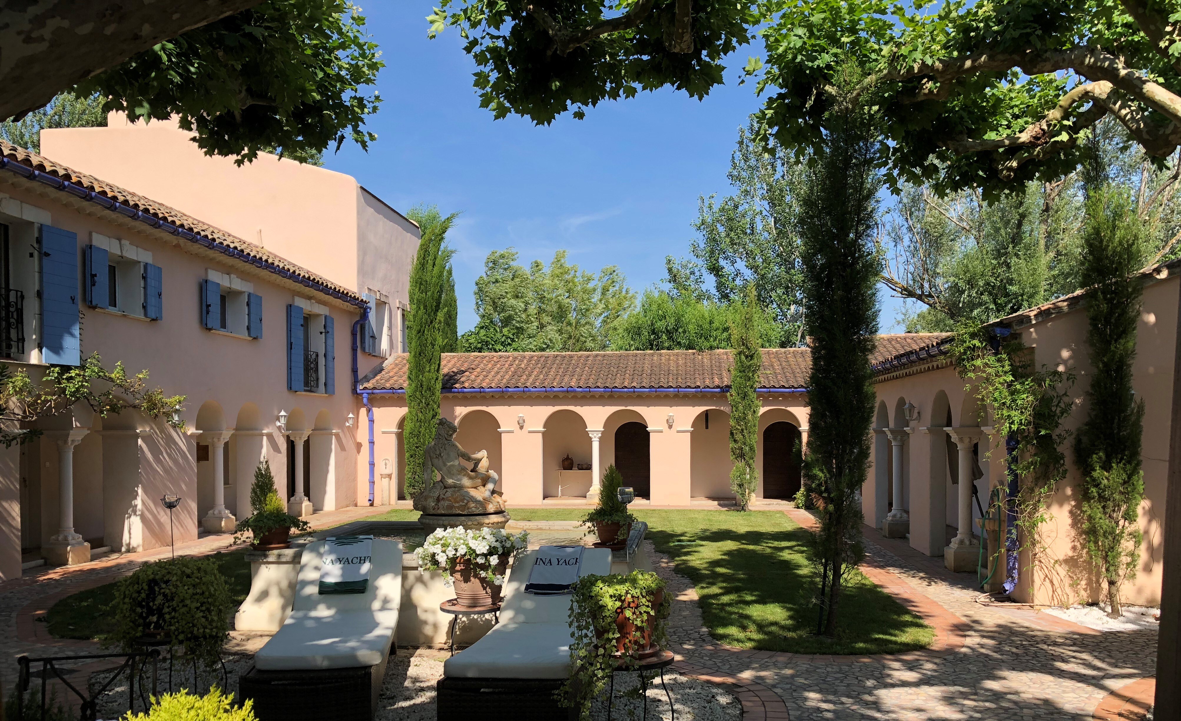 Property Image 1 - L Insoupçonnée - a guest house with swimming pool and spa - breakfast included