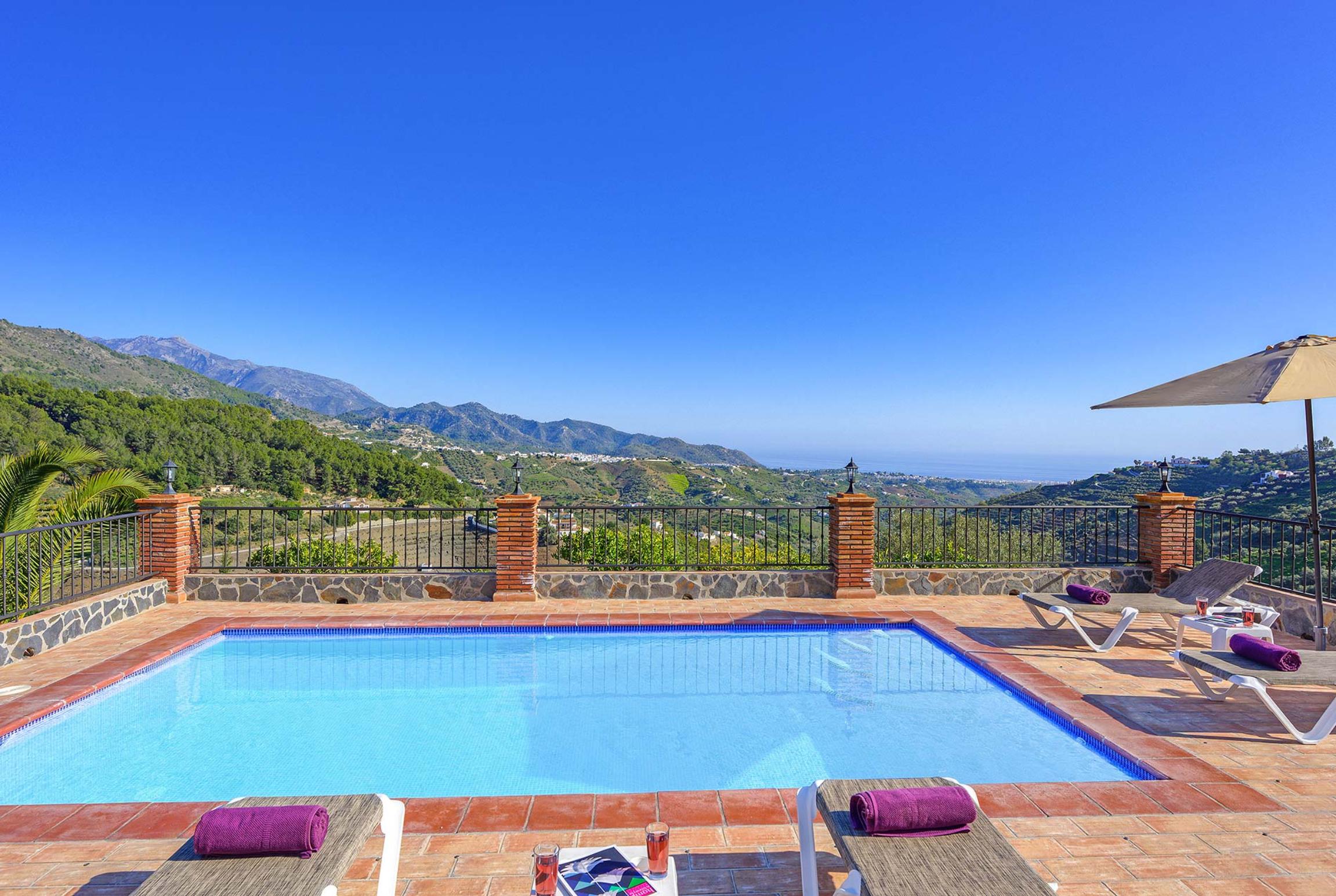 Property Image 2 - Frigiliana 2bed villa with incredible views and AC