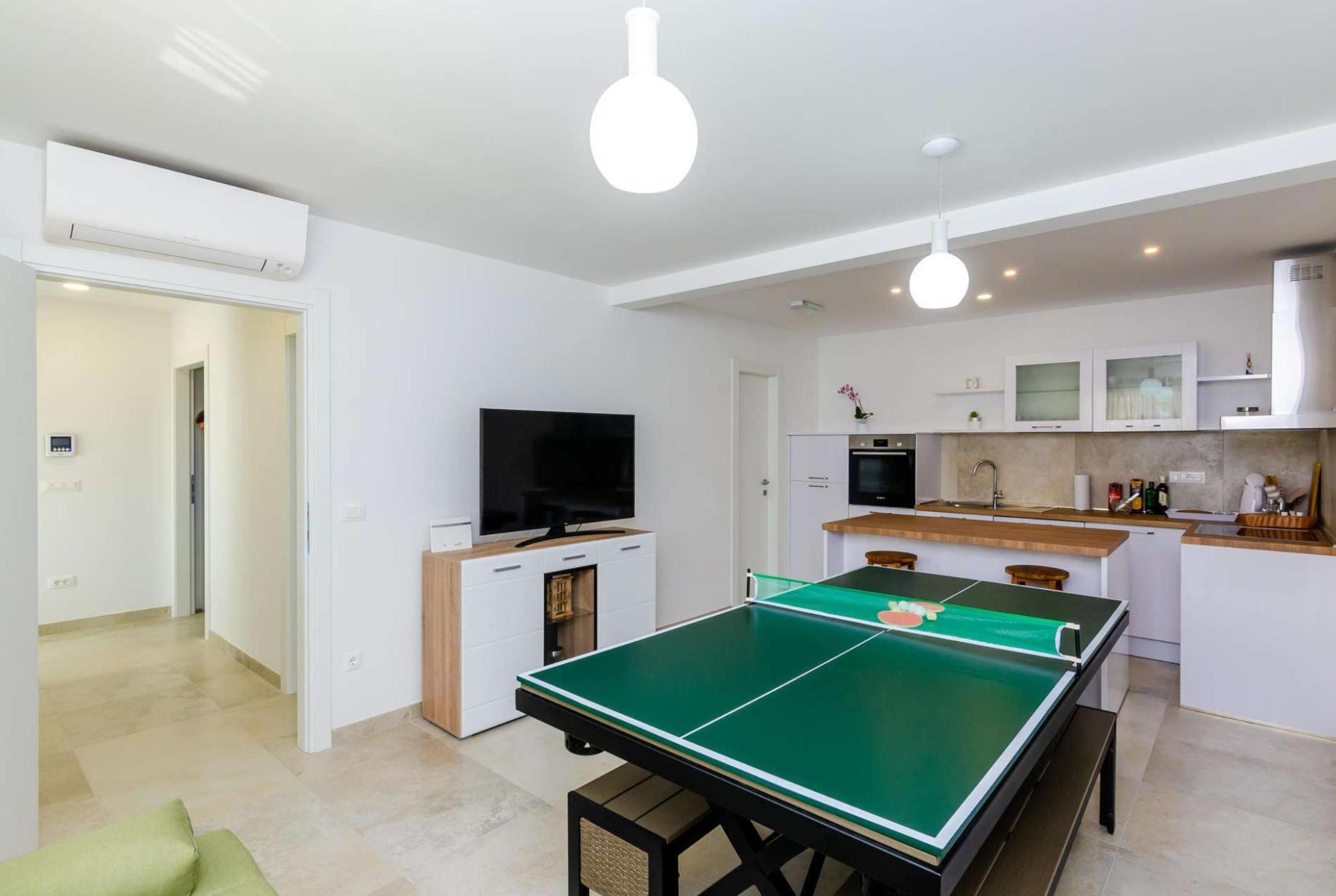 Property Image 2 - Stone house, large garden, pool, table tennis