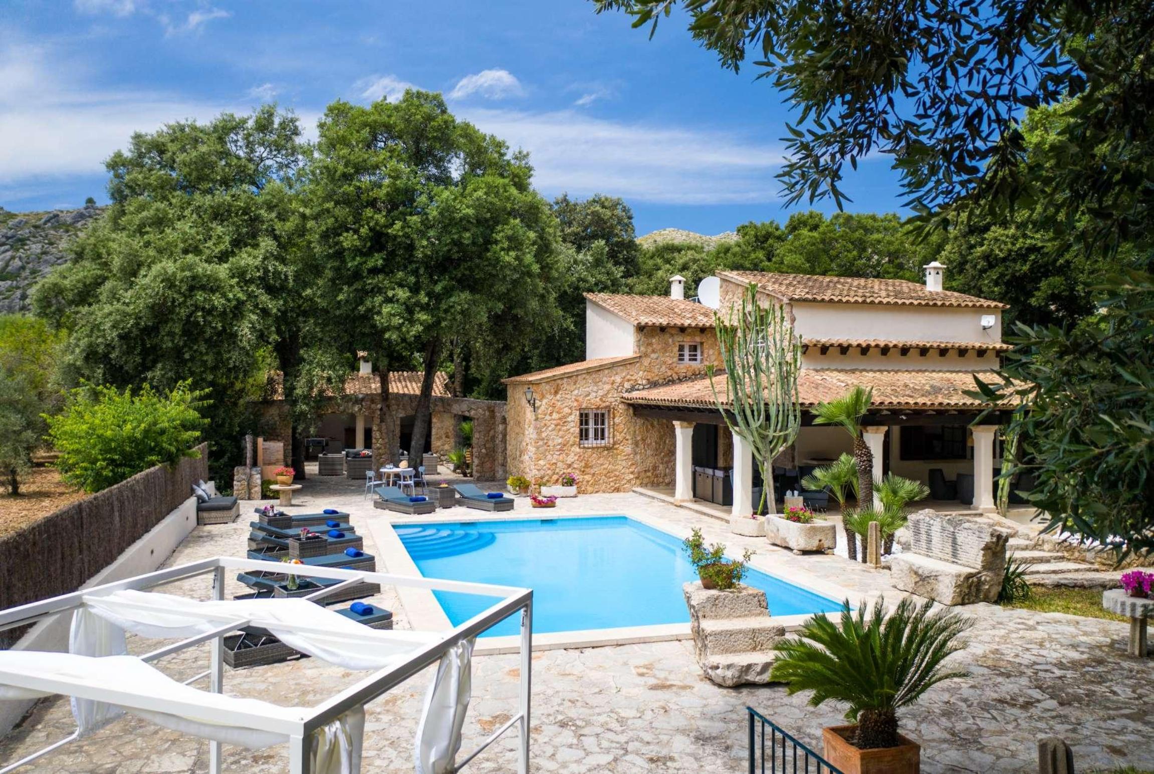Property Image 1 - Charming Pretty Villa in Pollensan Countryside