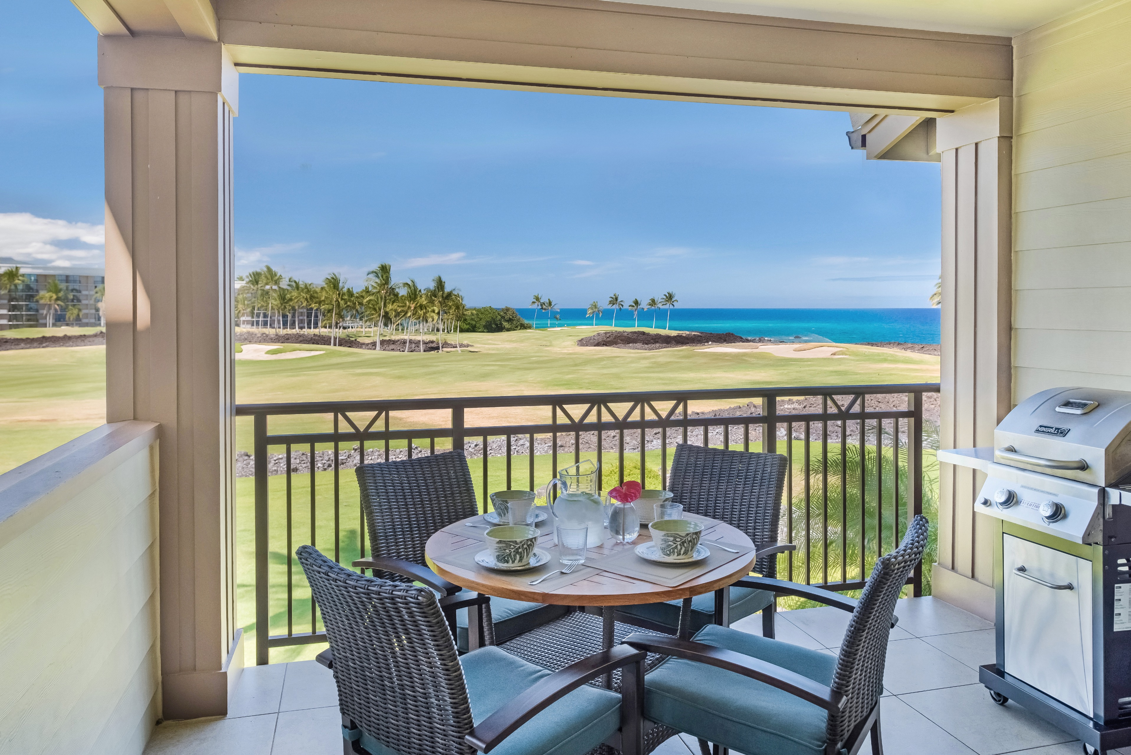 Stunning ocean and sunset views from your lanai!