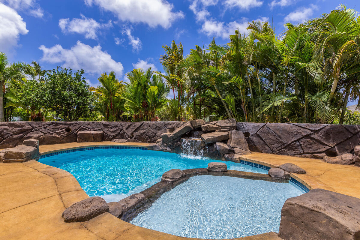 Enjoy your private saltwater pool!