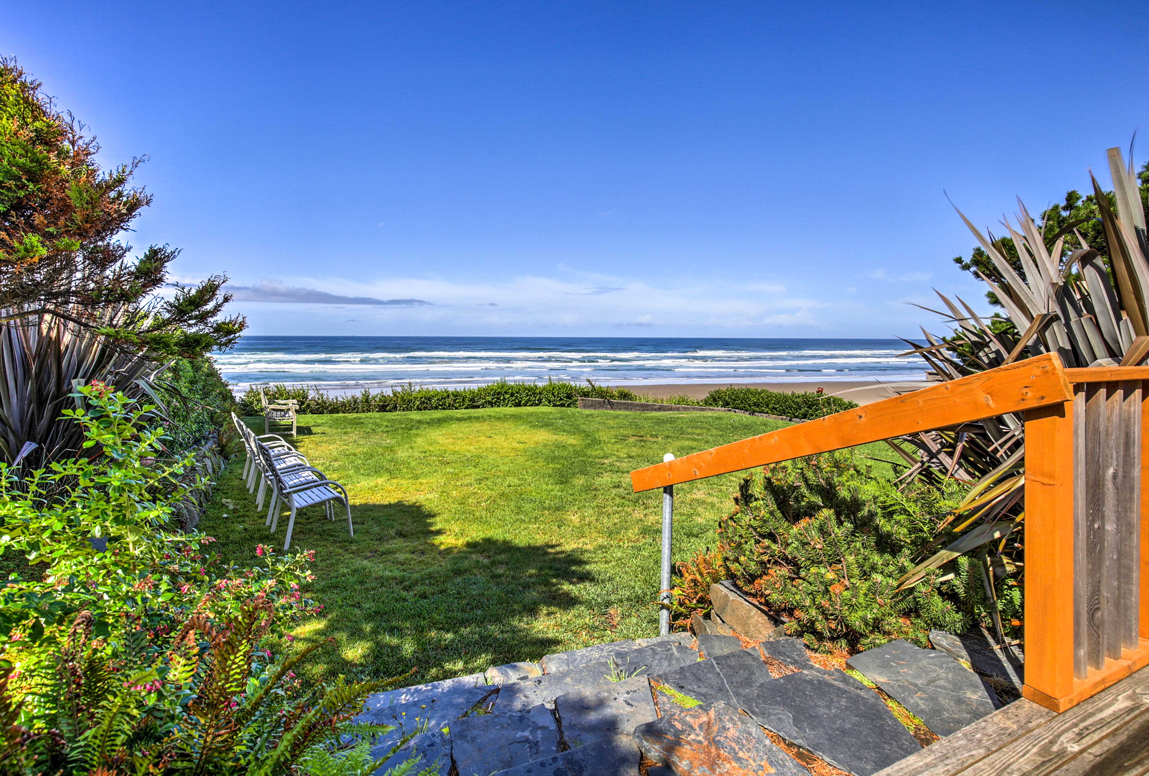 Property Image 2 - Oceanfront Escape w/ Pacific Views: Surf & Explore