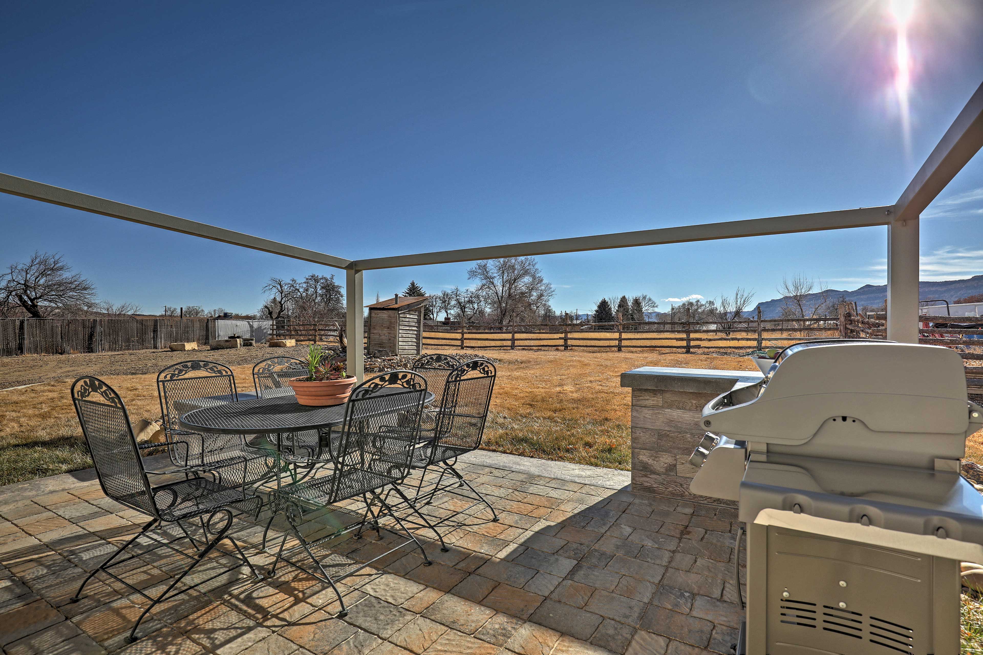 Property Image 1 - Escalante Home w/ Yard, Porch & Mtn Views!