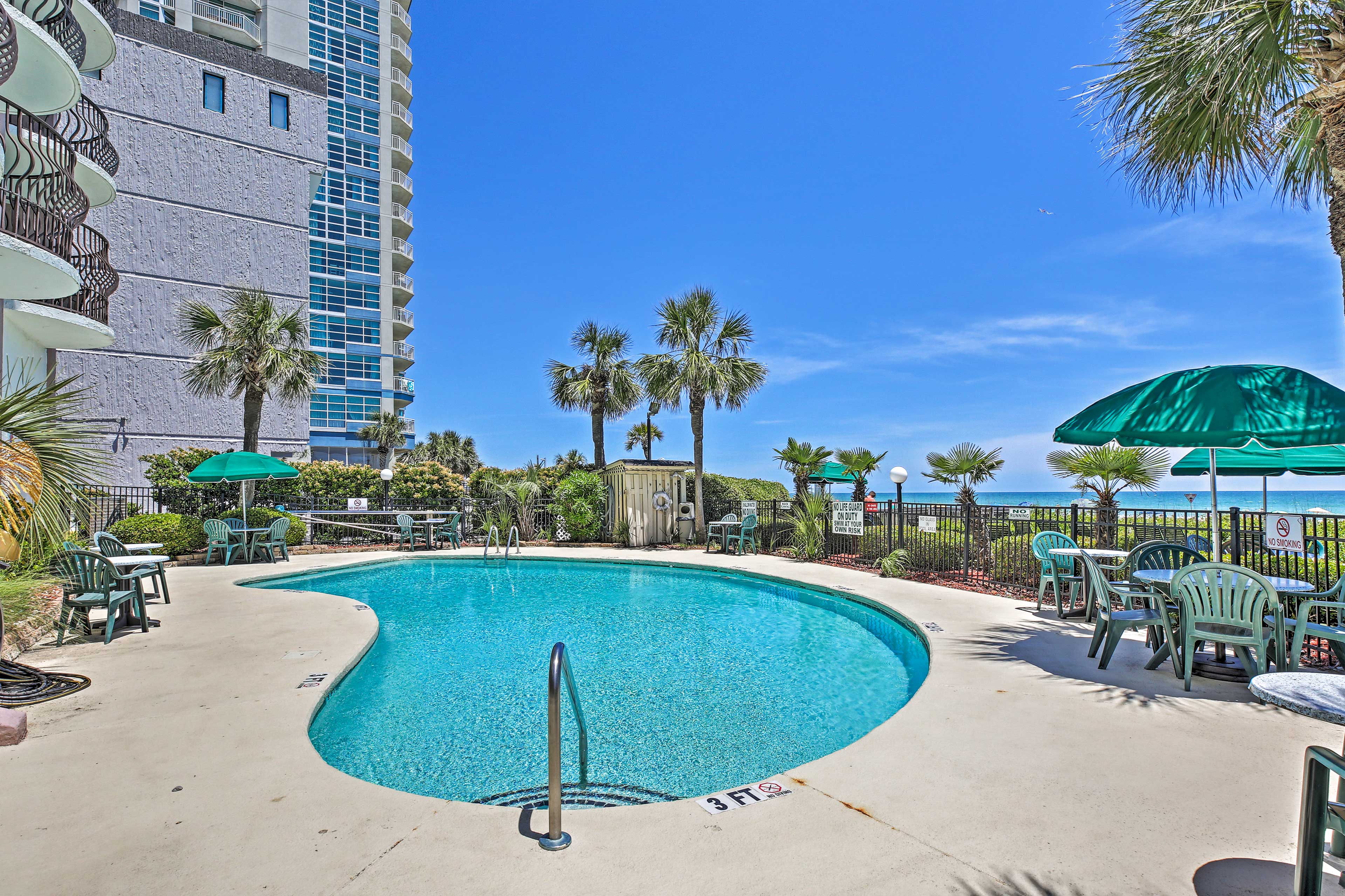 Property Image 2 - Cozy Myrtle Beach Resort Condo w/ Community Pool!