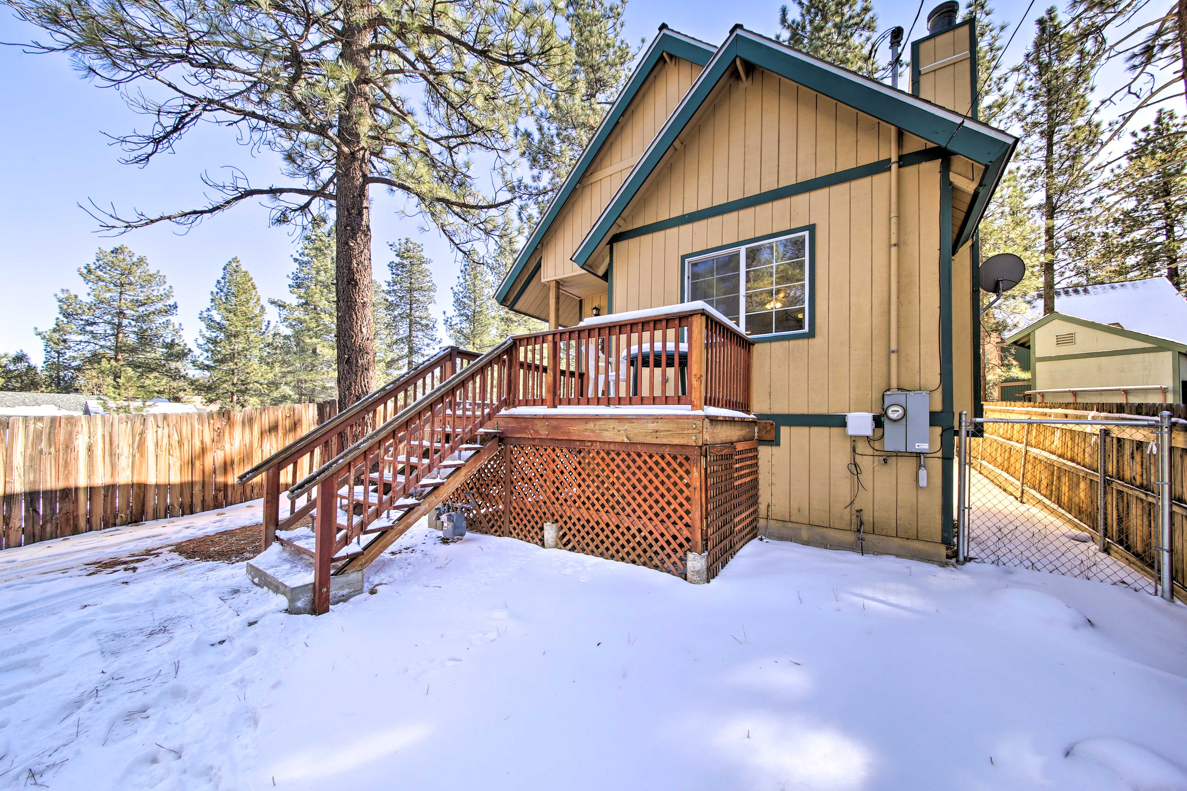 Property Image 2 - Cozy Home w/ Wood Fireplace: 4 Mi to Big Bear Lake