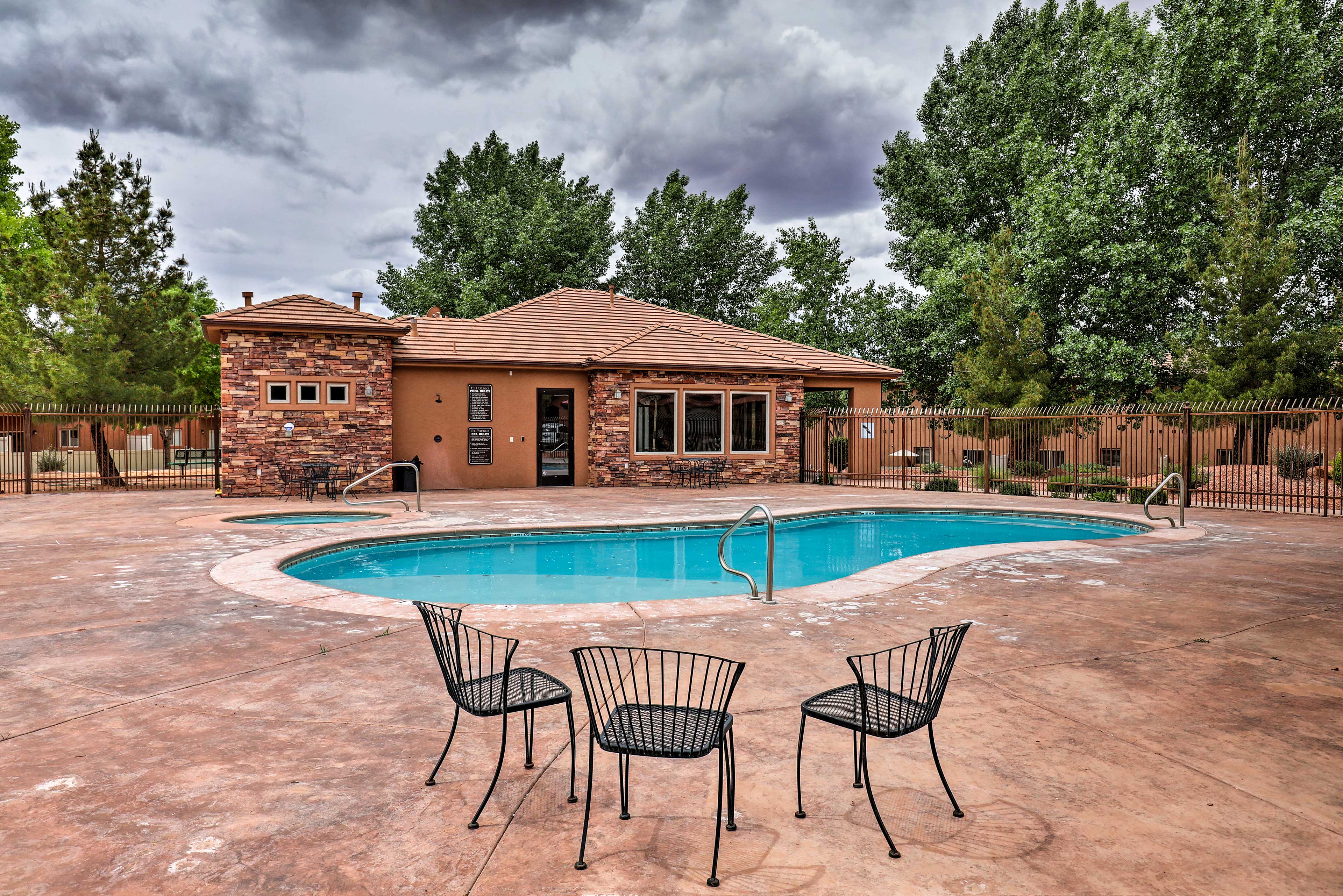 Property Image 1 - Lovely Kanab Condo in Dwtn, 30 mi to Zion NP!