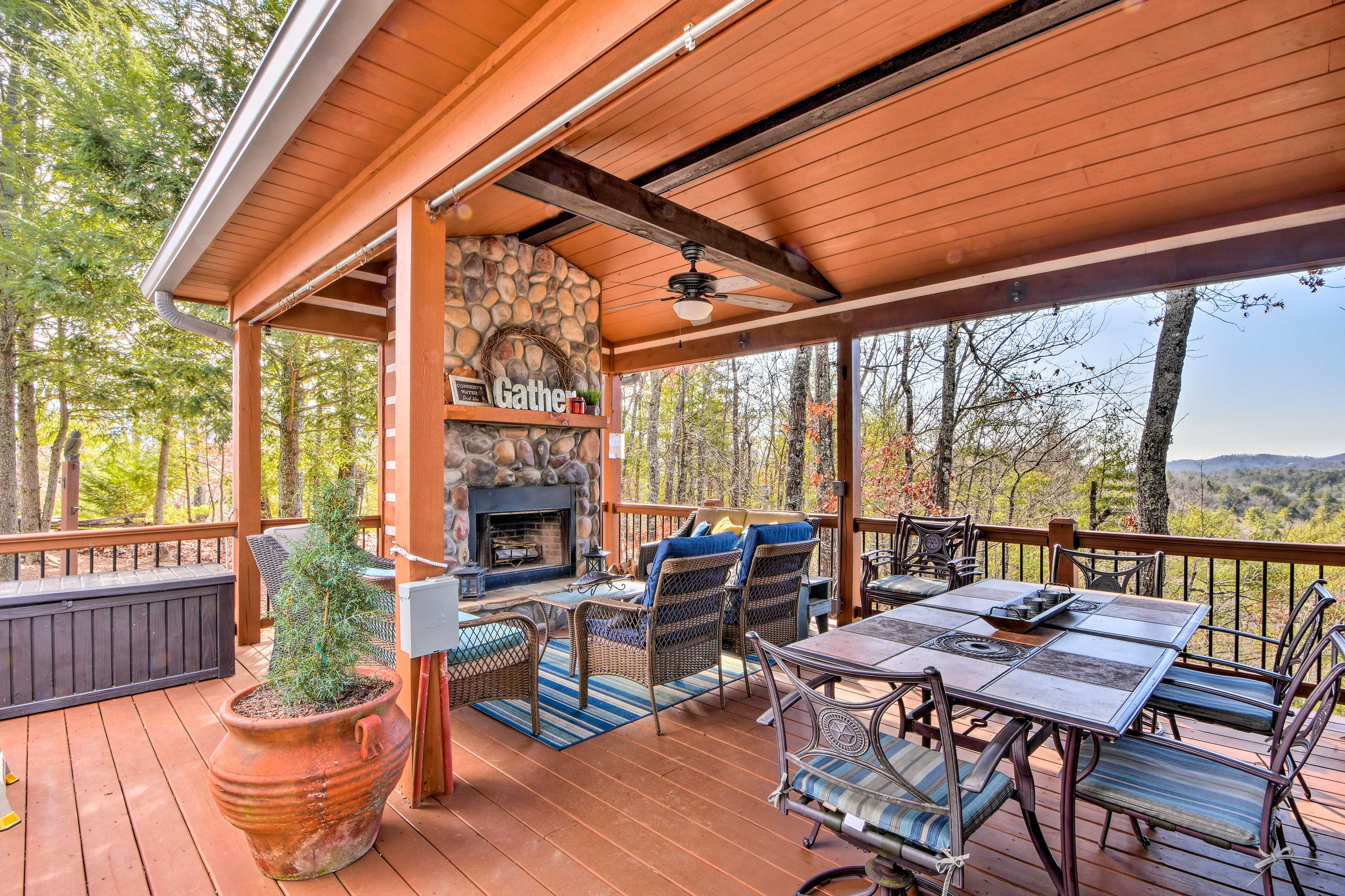 Property Image 1 - Cherry Log Mountain Cabin: Hot Tub,Fire Pit + More