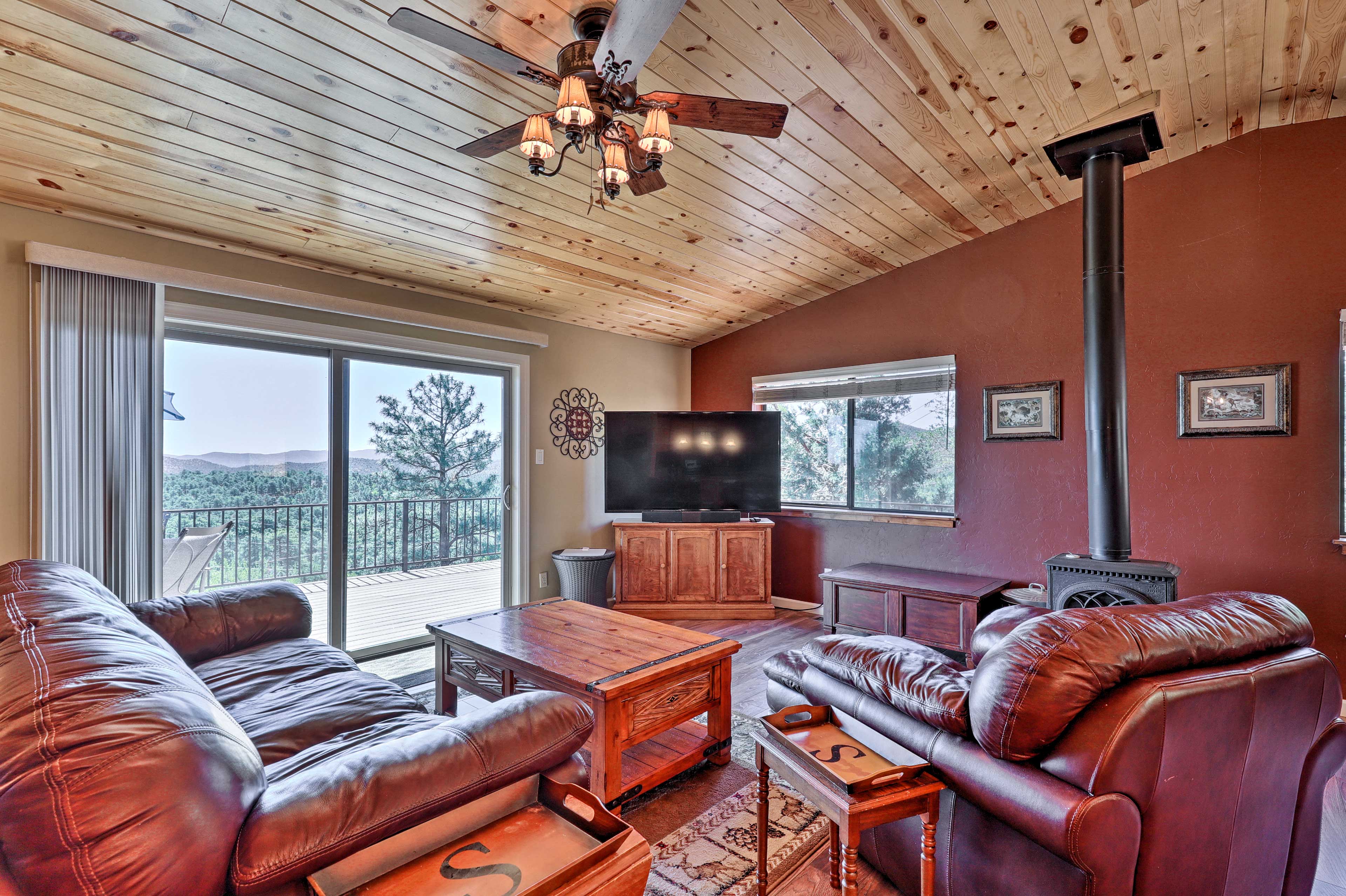Property Image 2 - Prescott Hideaway w/ Deck, Sauna & Mountain Views!