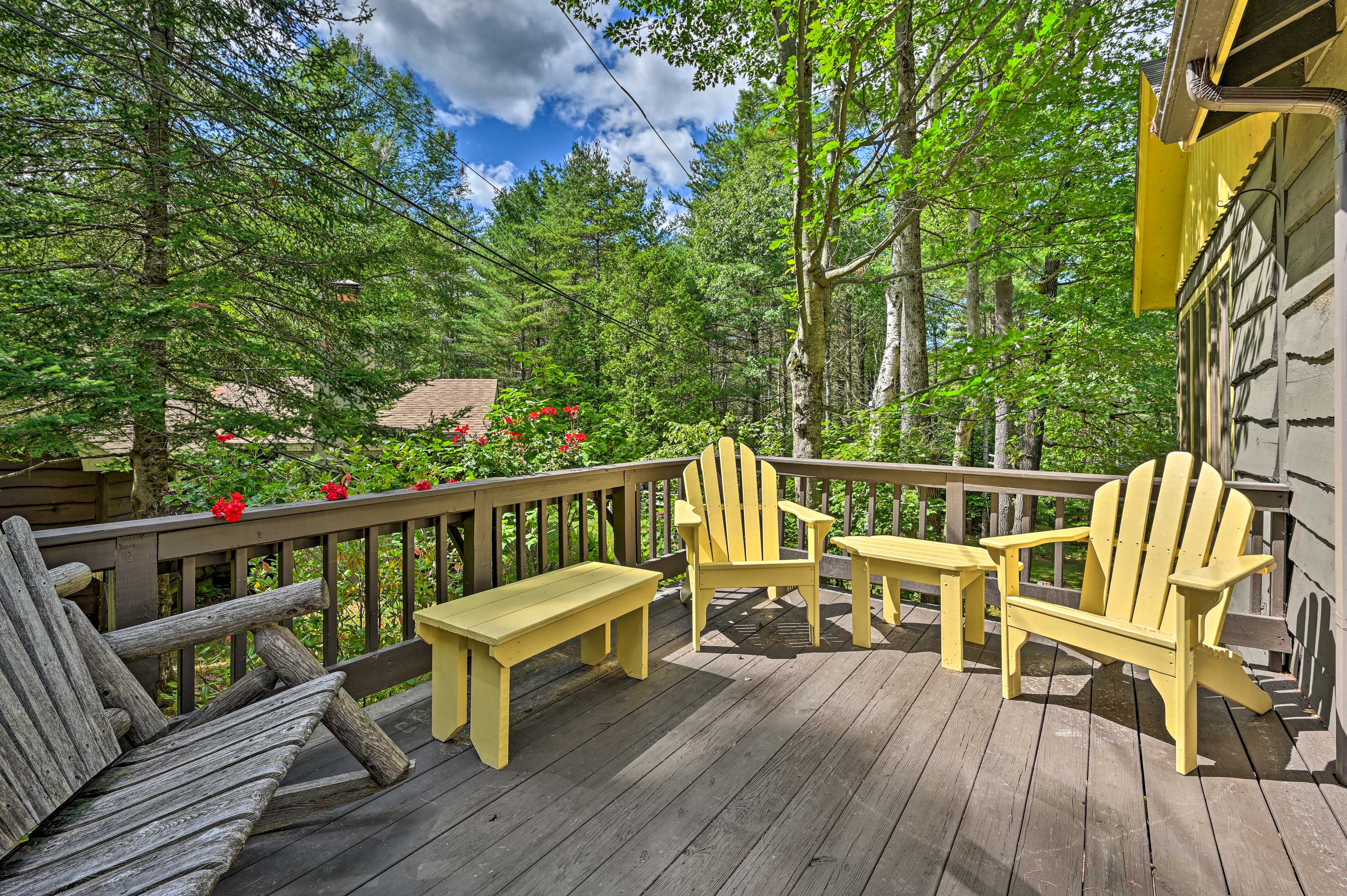 Property Image 1 - Cozy ADK Cabin with Porch: Walk to Schroon Lake!