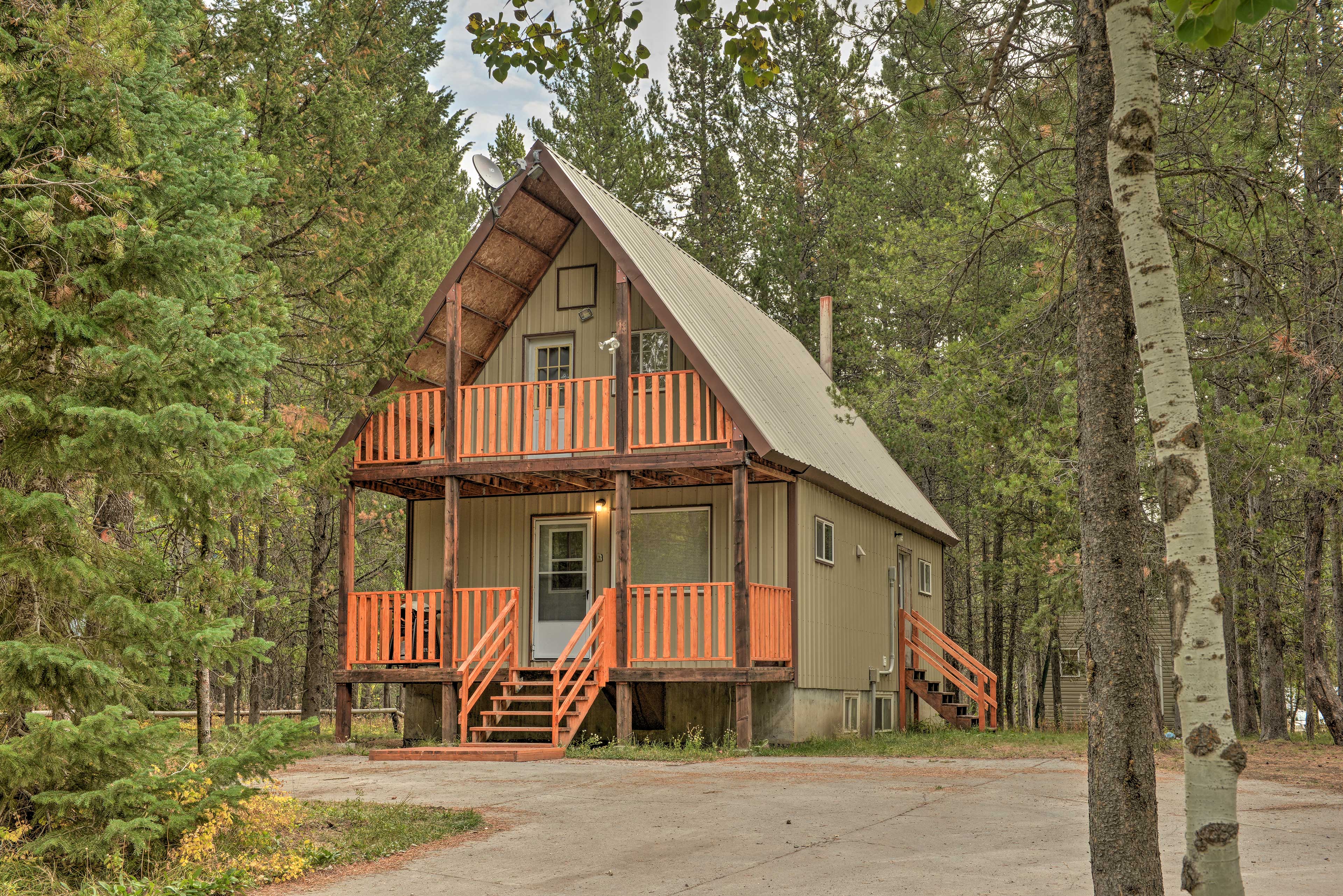Property Image 1 - Family Cabin w/ Fire Pit - 25 Miles to Yellowstone