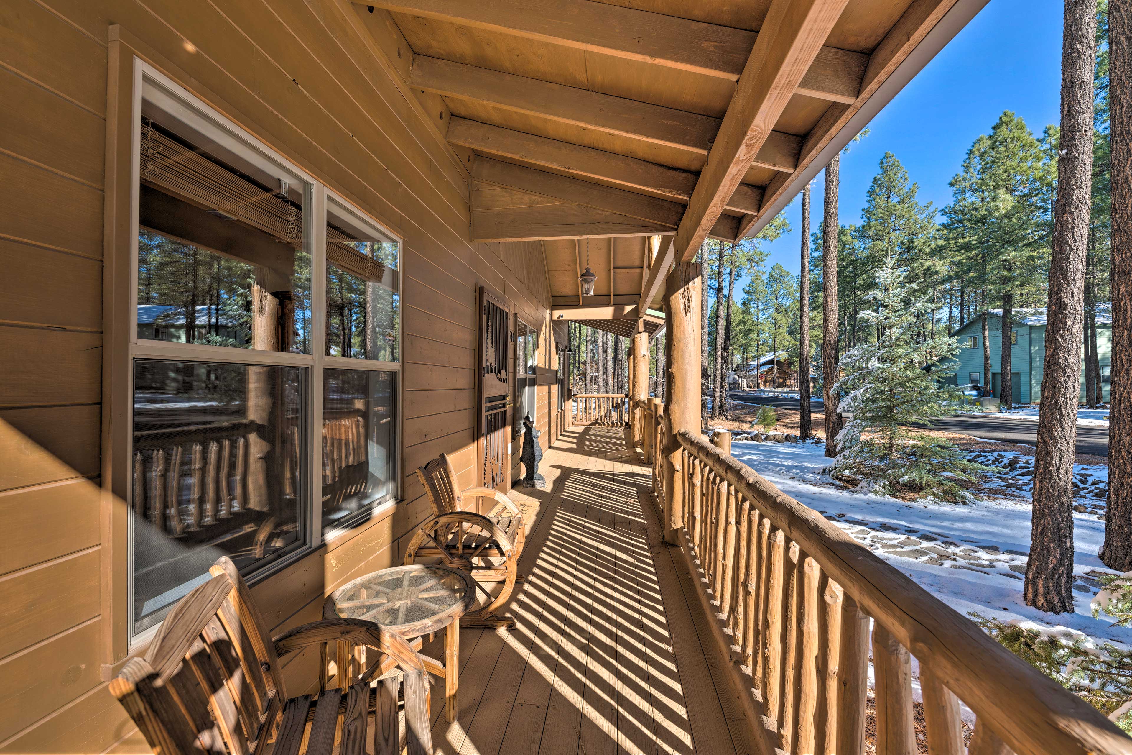 Property Image 2 - Spacious Pinetop Country Club Cabin w/ Deck!