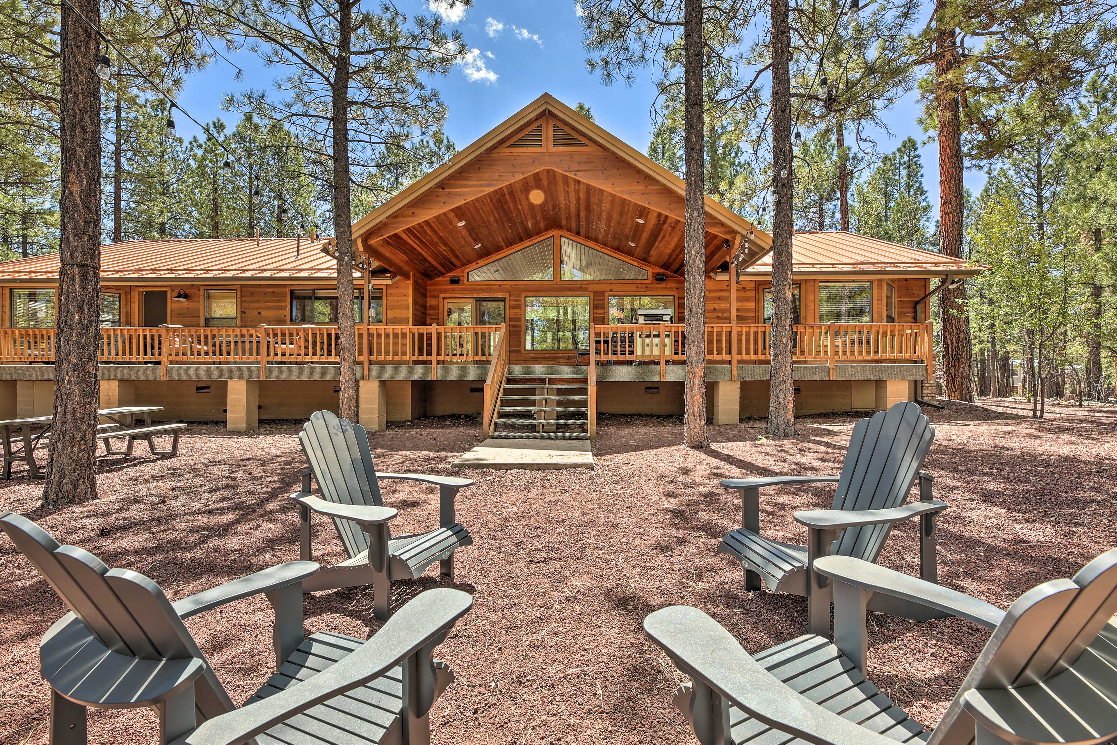 Property Image 1 - Expansive Pinetop Cabin w/ Fireplace + Grill!