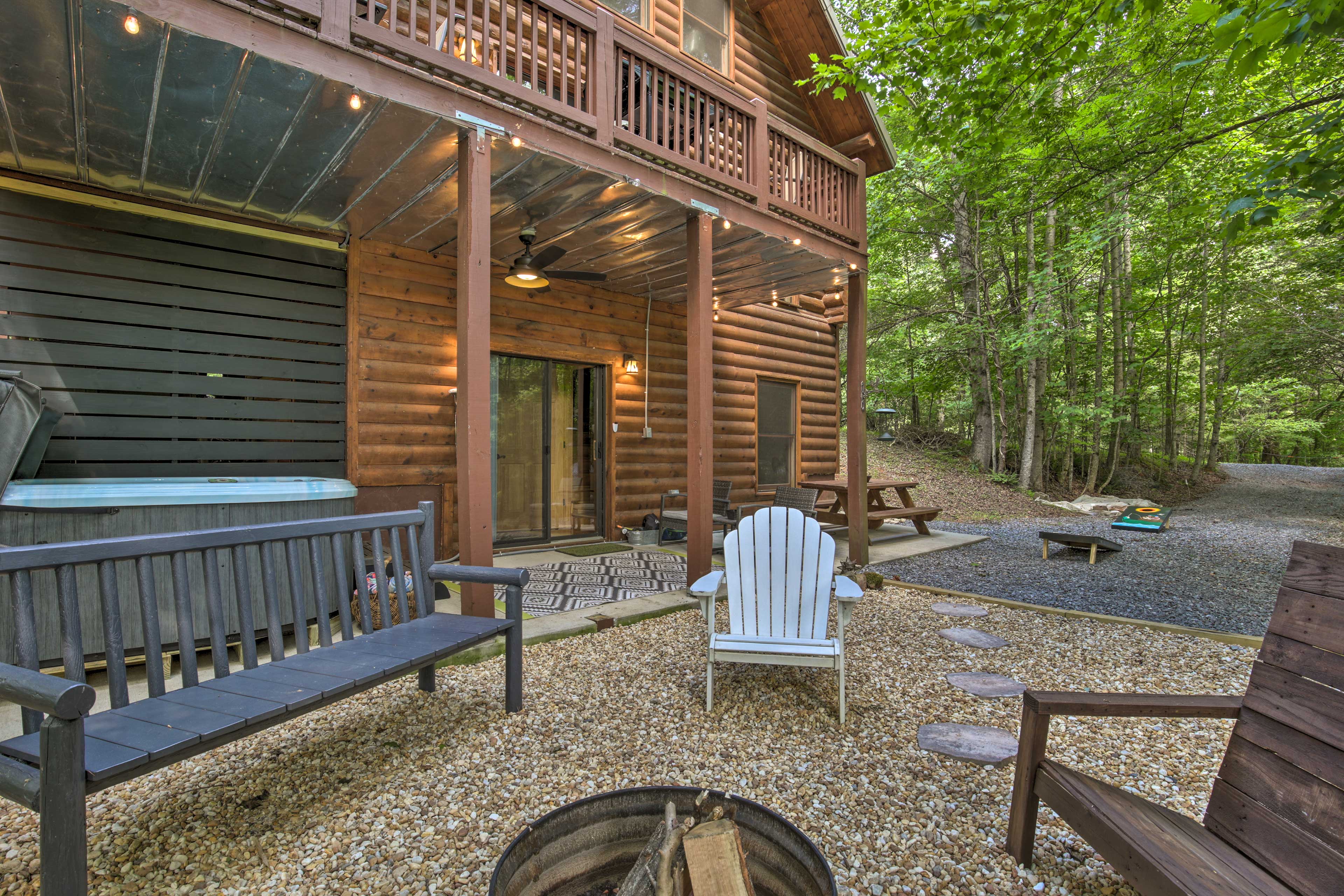 Property Image 2 - Quintessential Blue Ridge Log Cabin w/ Hot Tub!
