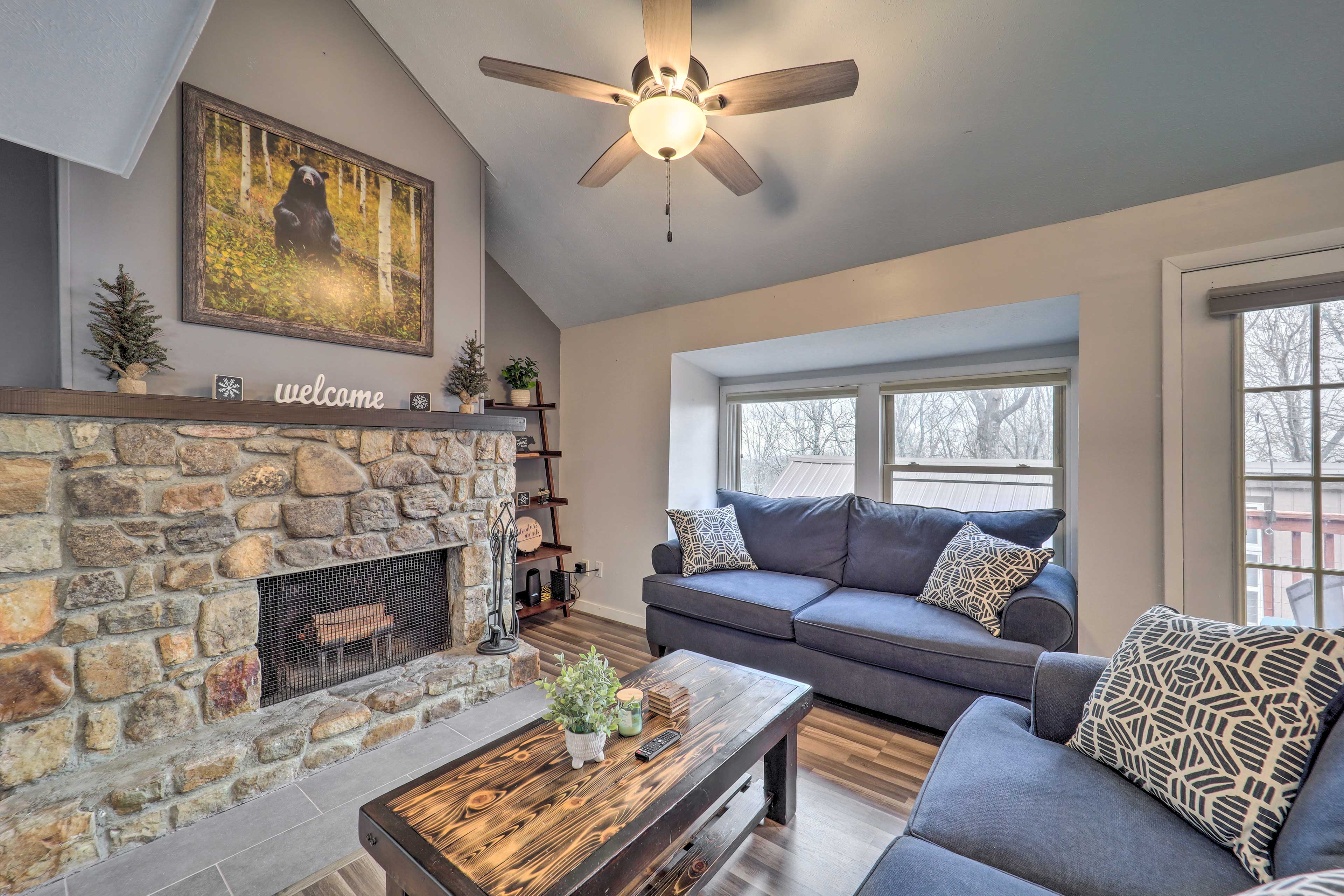 Property Image 1 - Cozy Beech Mountain Condo w/ Fireplace & Deck