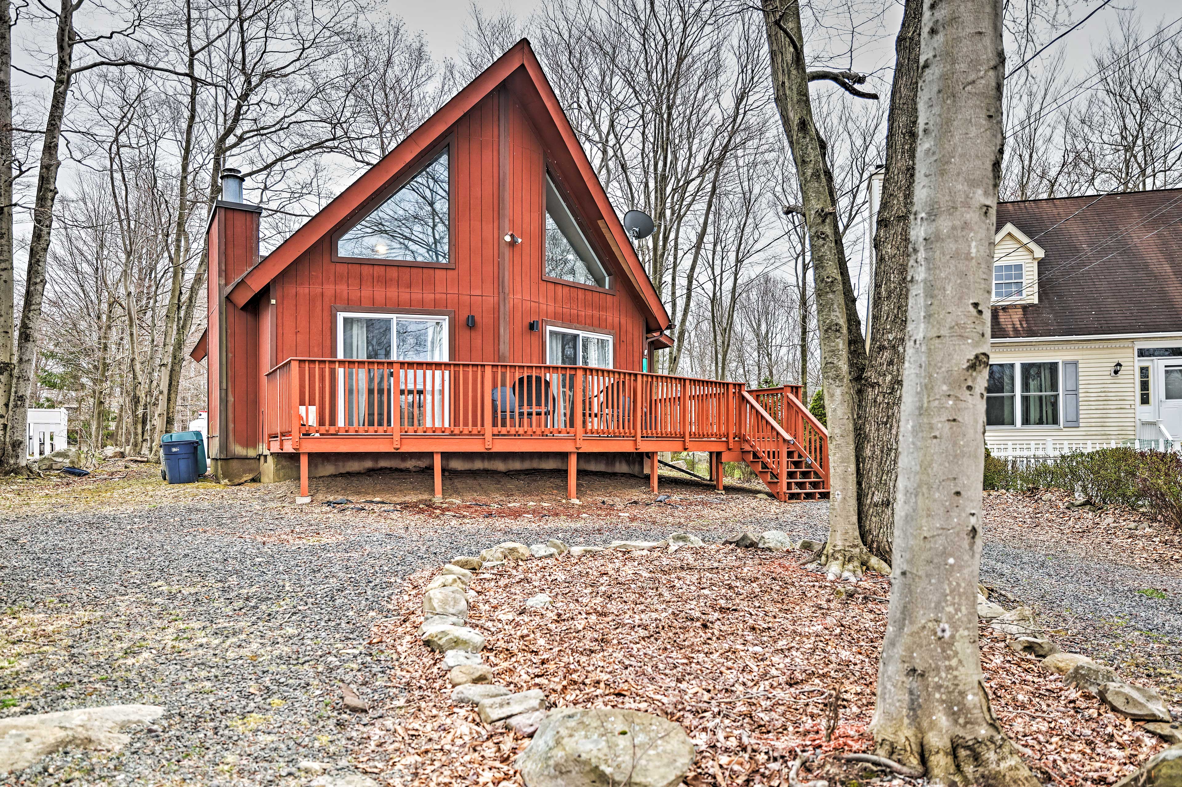 Property Image 1 - Chic Tobyhanna Cabin Near Golf, Ski + Fishing