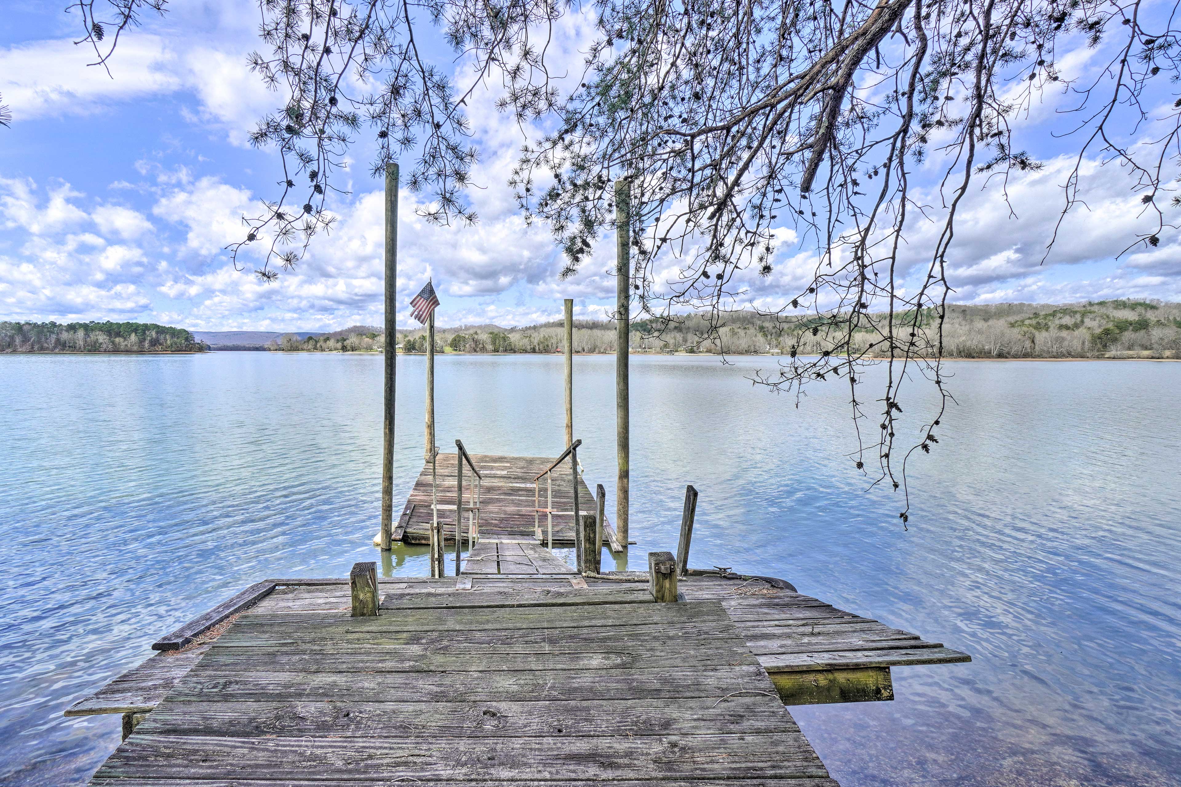Property Image 2 - Lakefront Cabin w/ Boat Dock & Sunset Views!