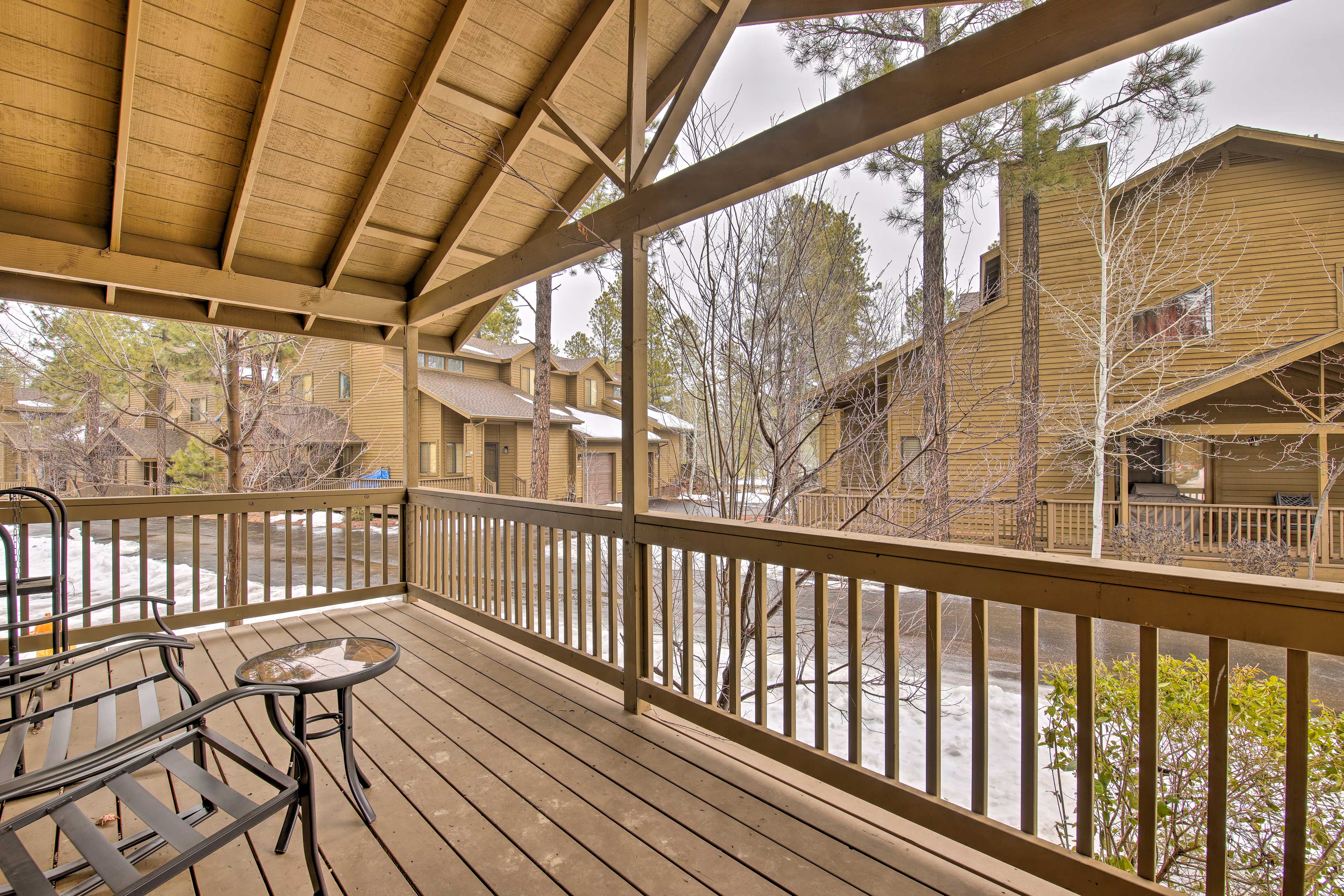 Property Image 2 - Townhome with Deck and Fireplace ~ 3 Mi to Lake!