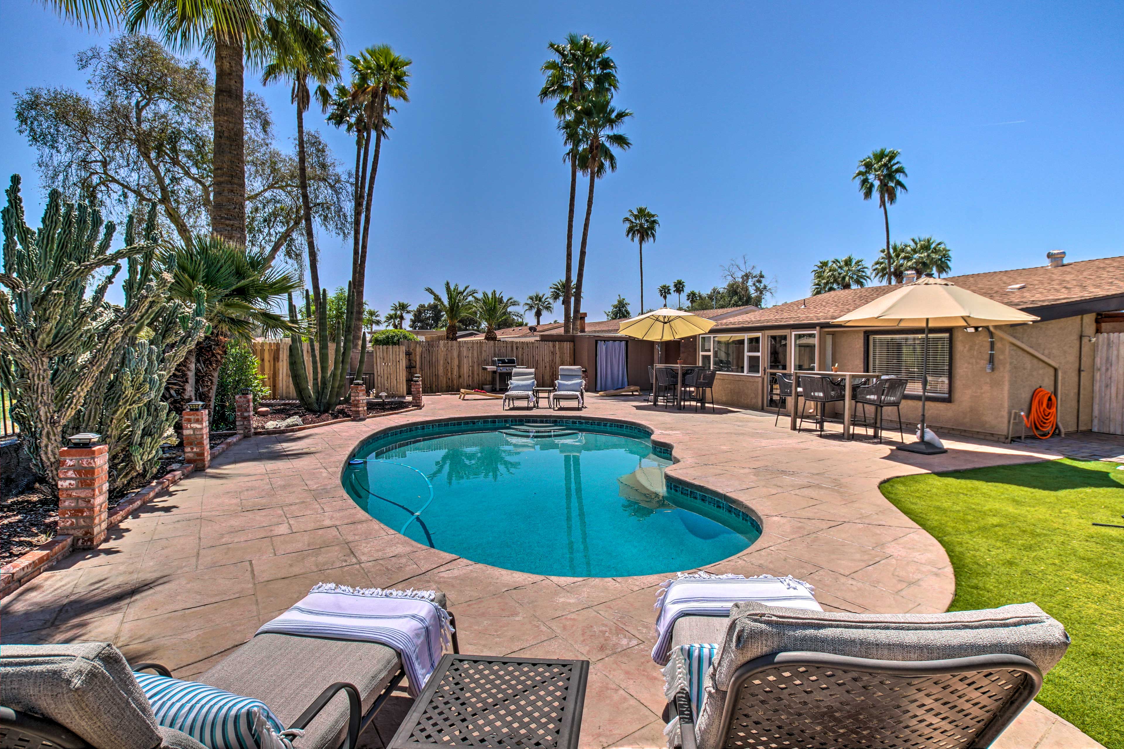 Property Image 2 - Lovely Mesa Escape w/ Private Pool & Hot Tub!