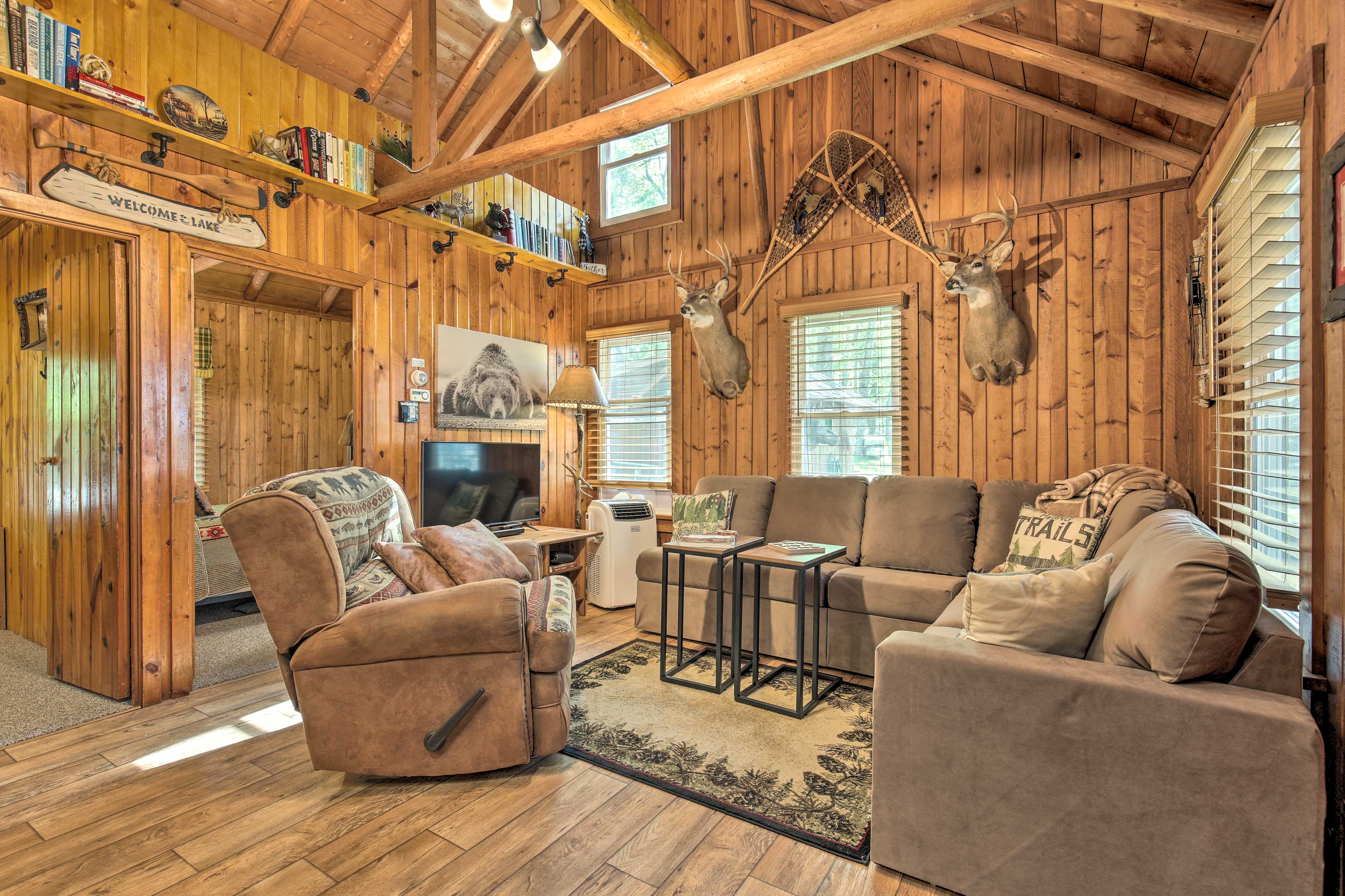 Wisconsin Vacation Rental with Lake Access & Grill