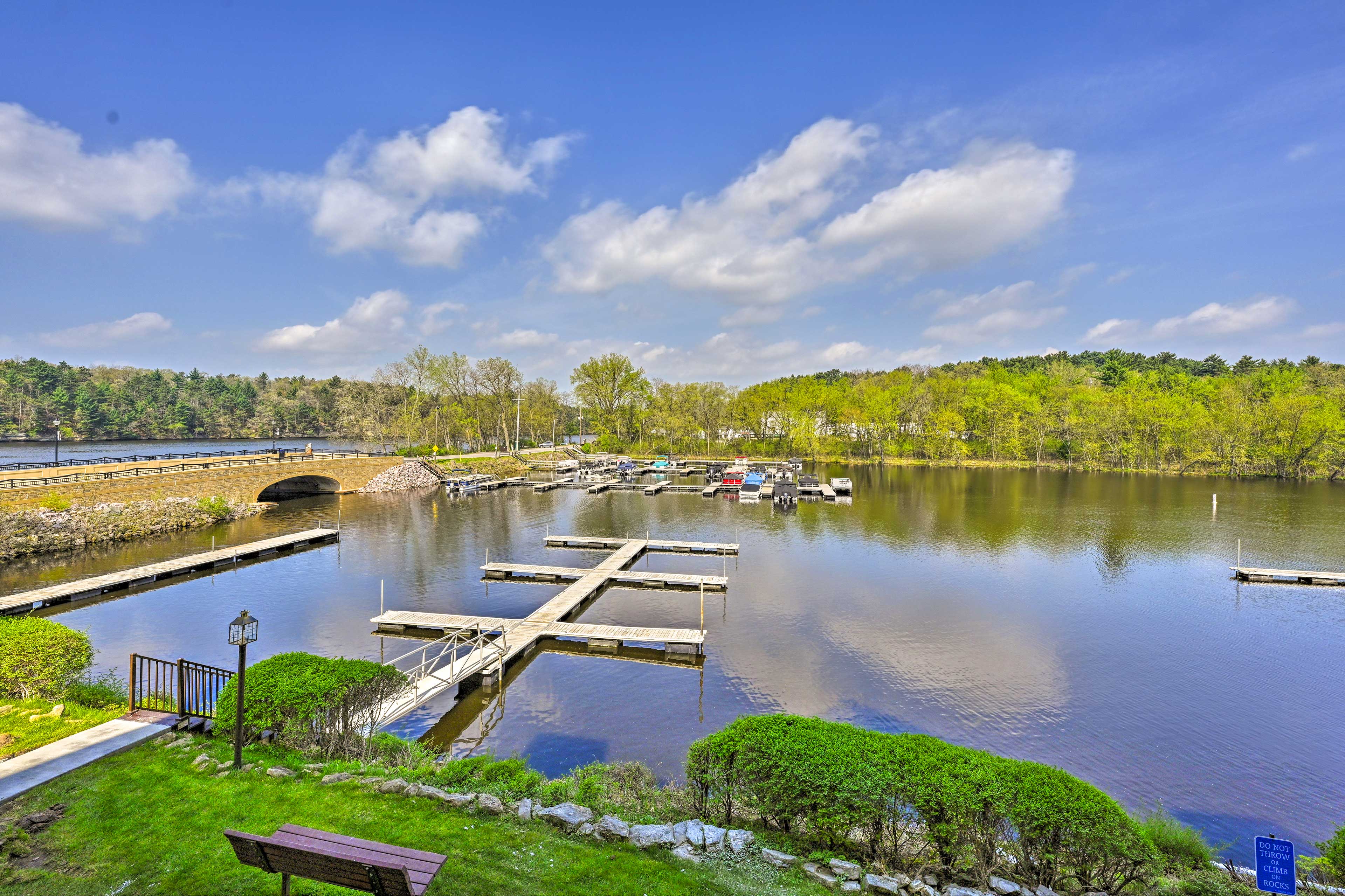 Property Image 2 - NEW! Riverside Wisconsin Dells Condo + Pool Access