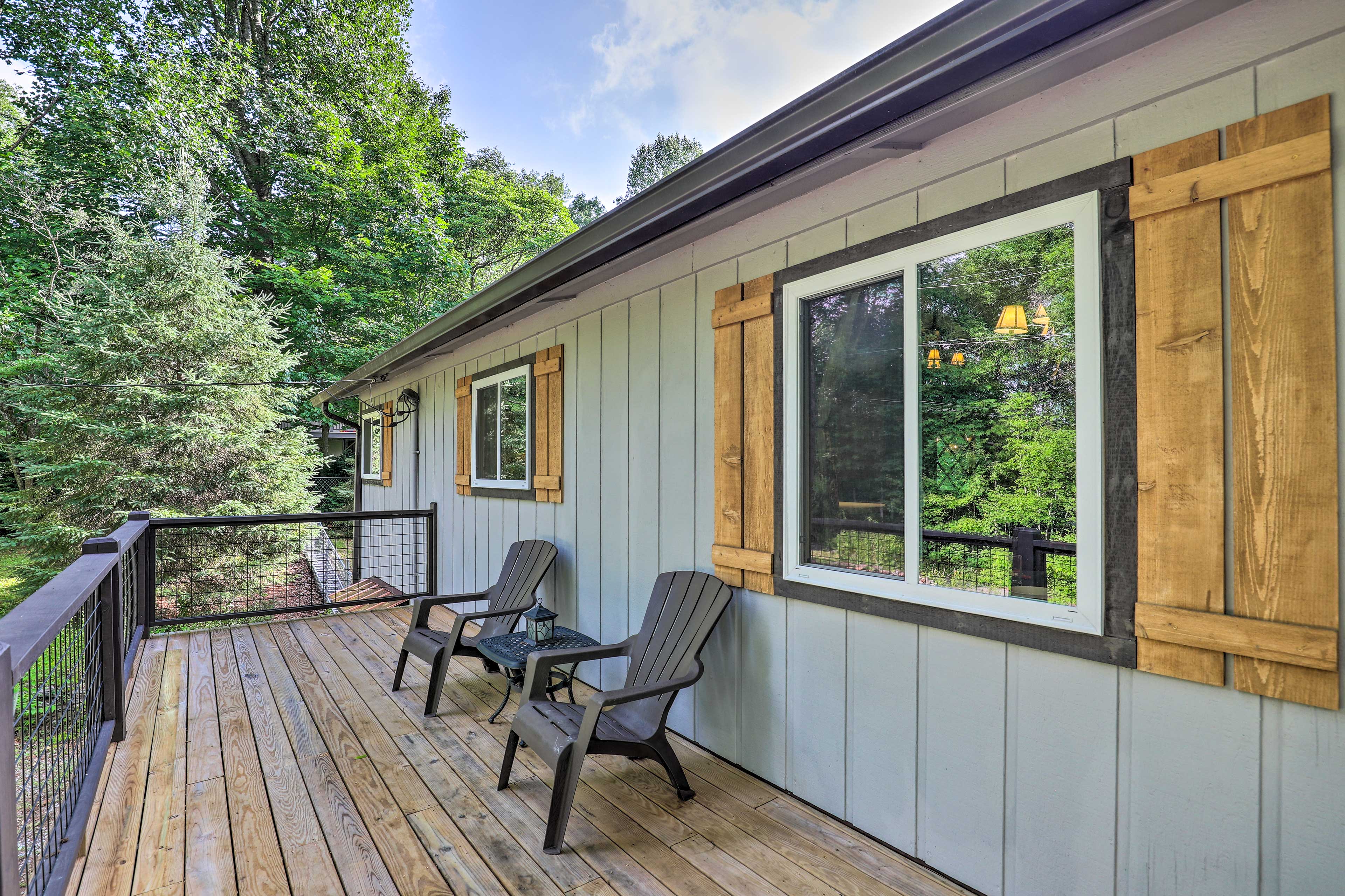 Property Image 1 - NEW! ’Stonewood Lodge’ Glenville Getaway w/ Deck!