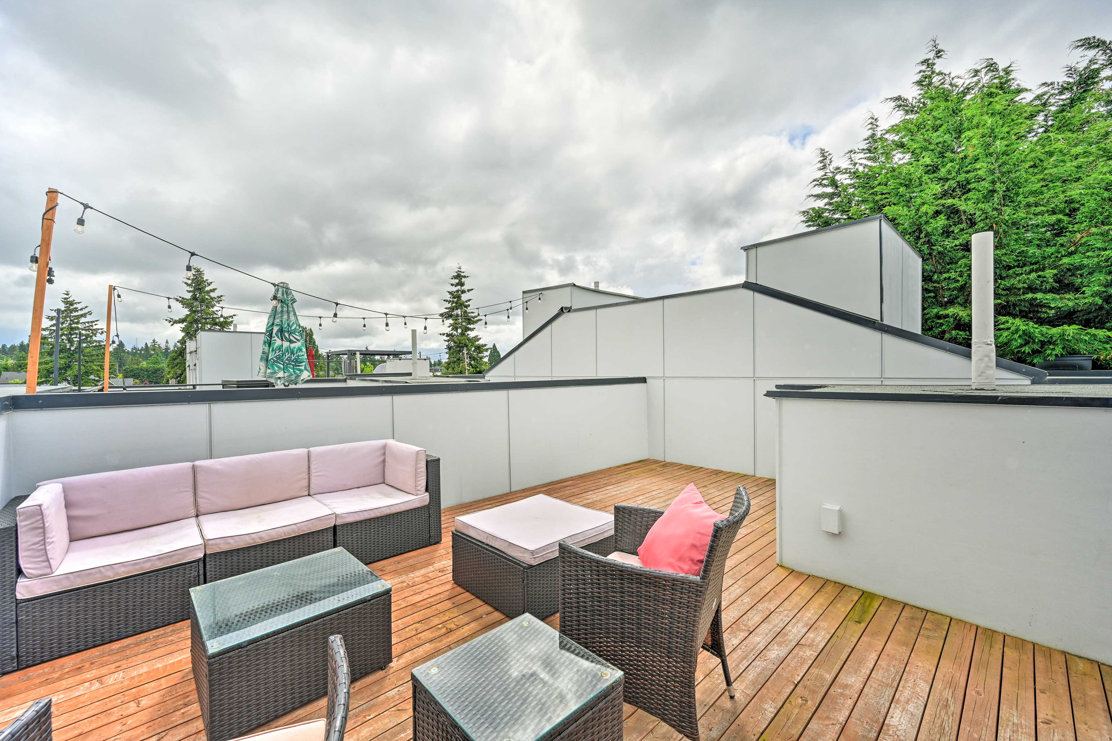 Property Image 1 - Seattle Townhome: Rooftop Deck < 7 Mi to Dtwn