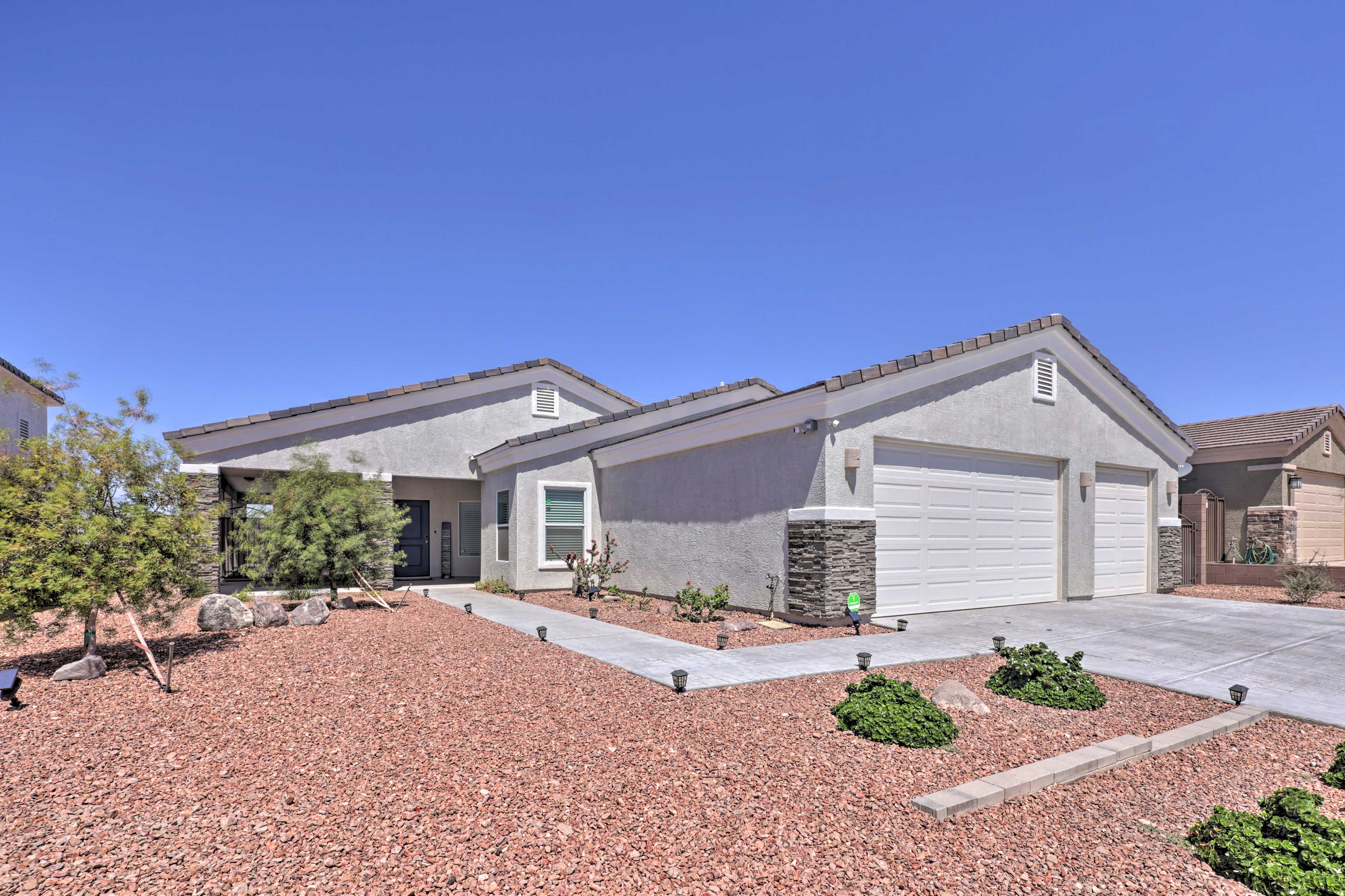 Property Image 2 - Sunny Bullhead City Home w/ Patio & Mnt View!