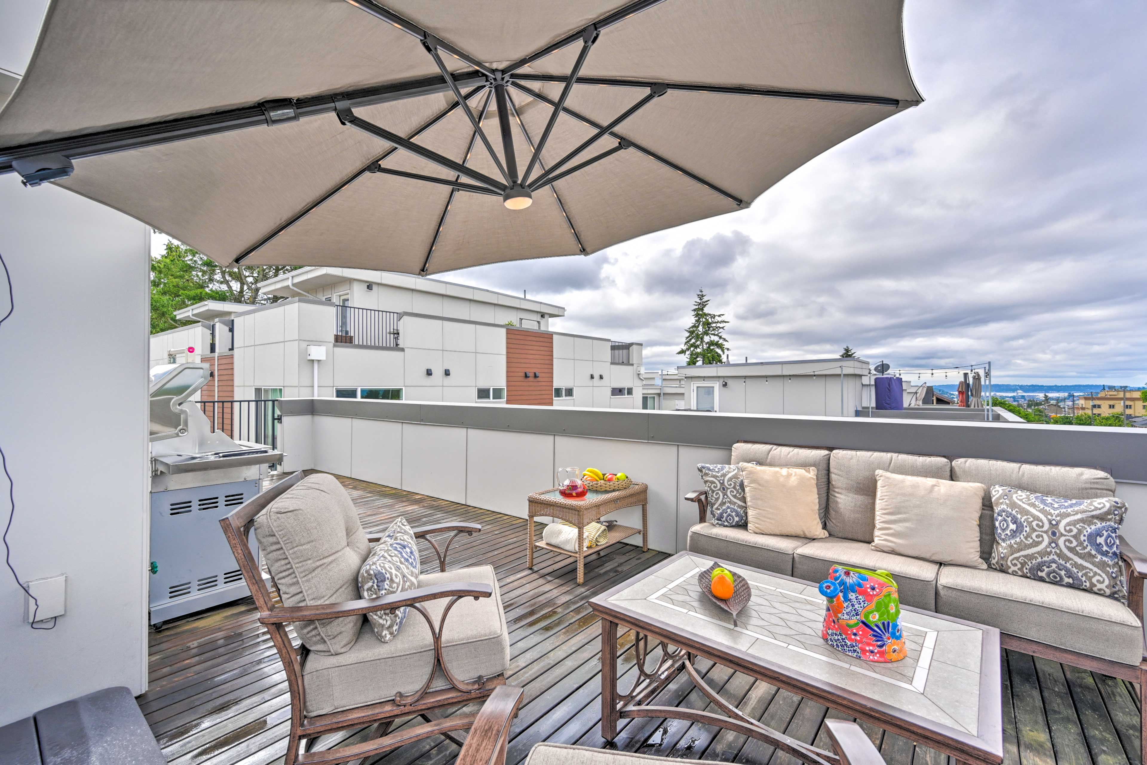 Property Image 2 - Stylish Townhome in Ballard with Rooftop Deck!