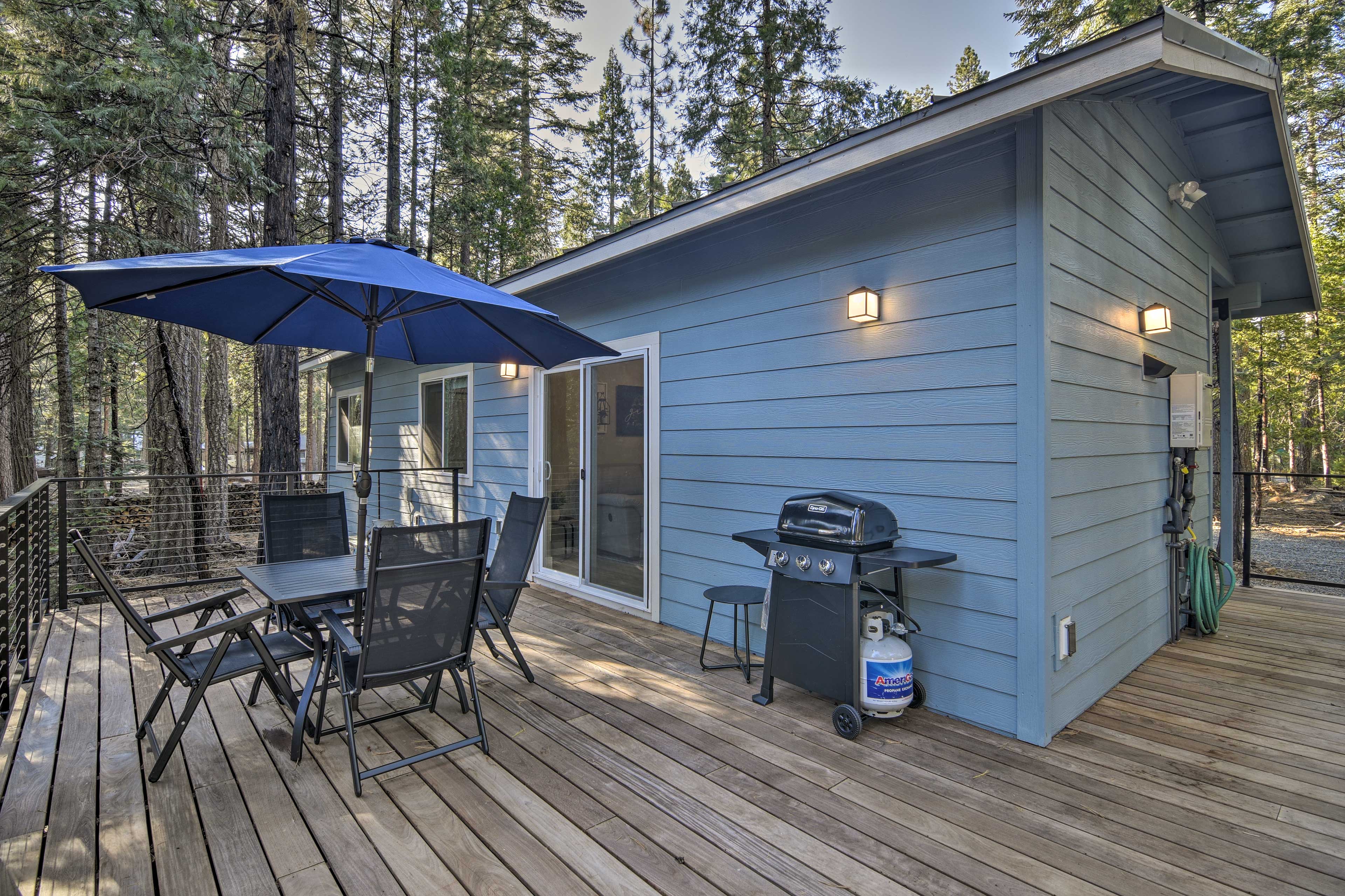 Secluded Butte Meadows Cabin w/ Deck & Grill!