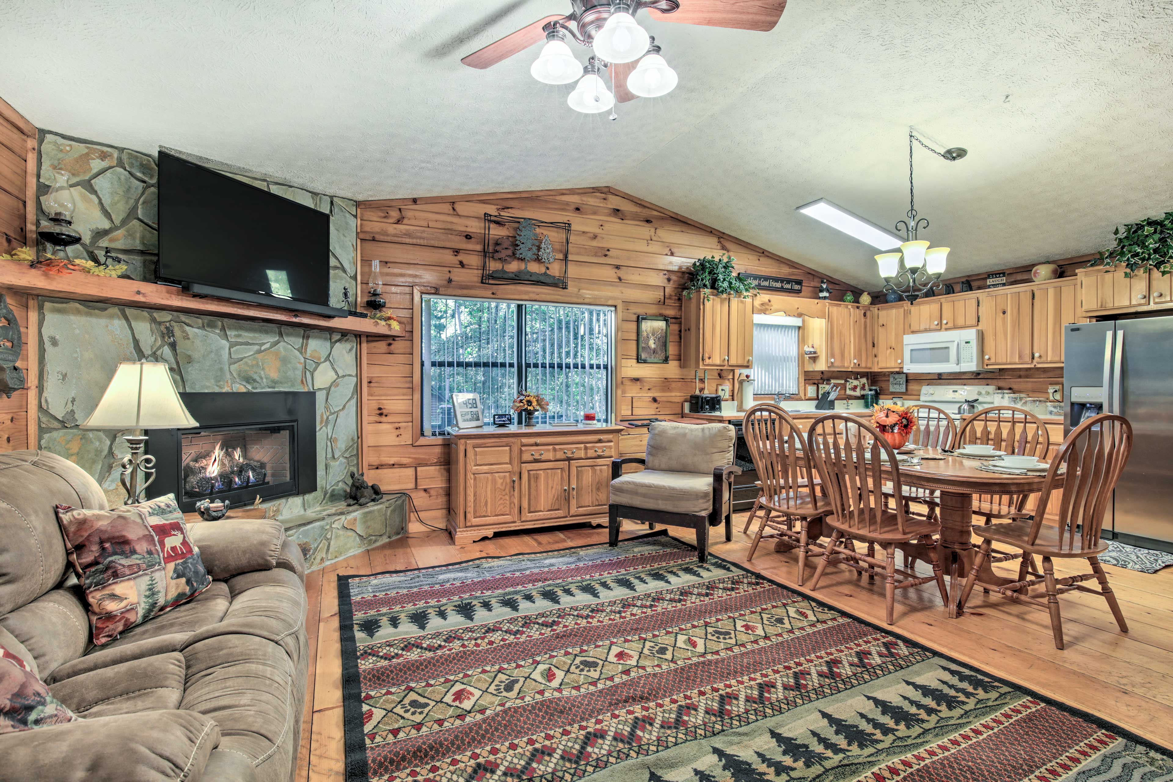Property Image 1 - Inviting Blairsville Cabin Retreat w/ Hot Tub