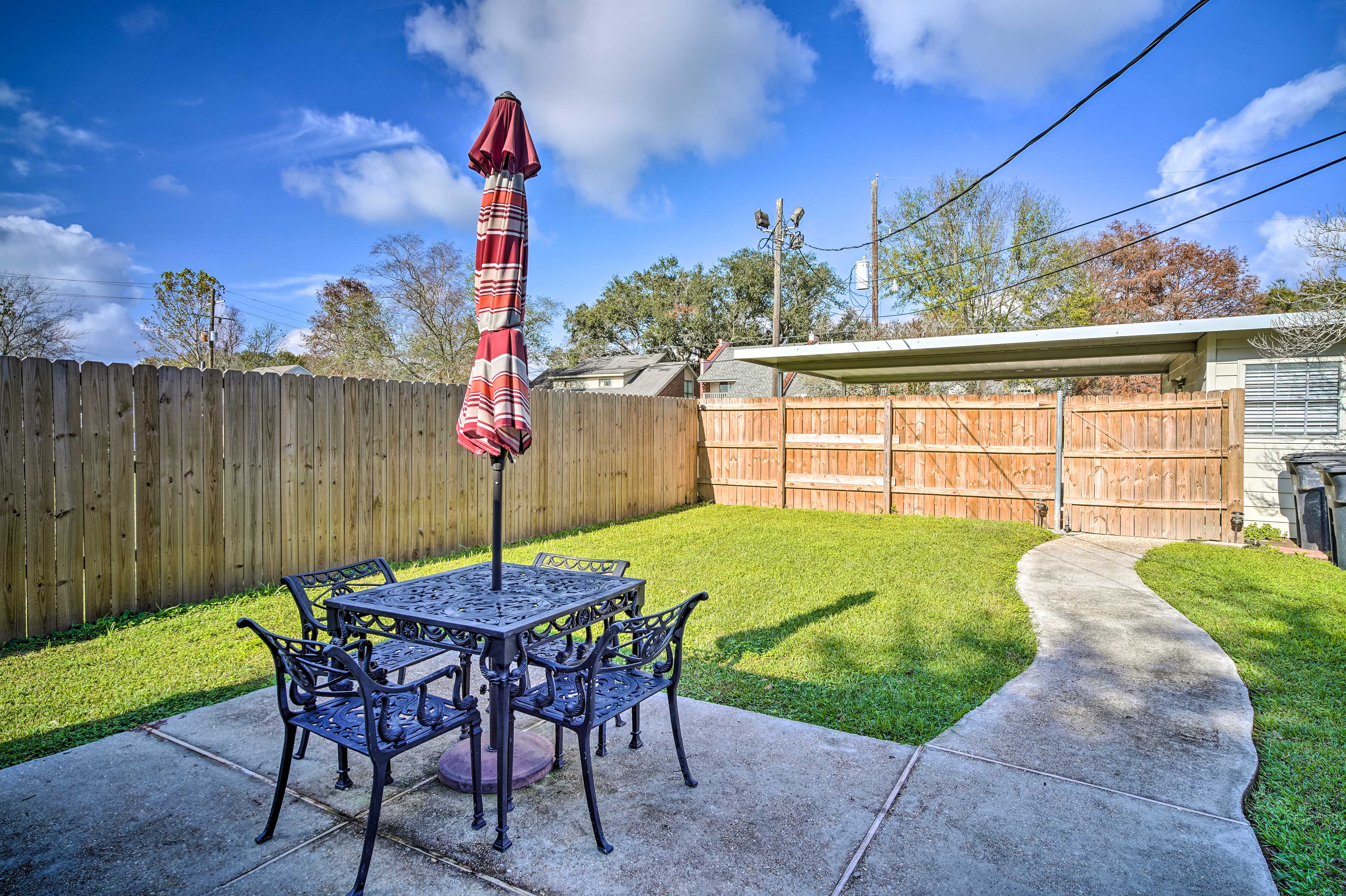 Baton Rouge Townhome ~ 3 Mi From LSU Campus!