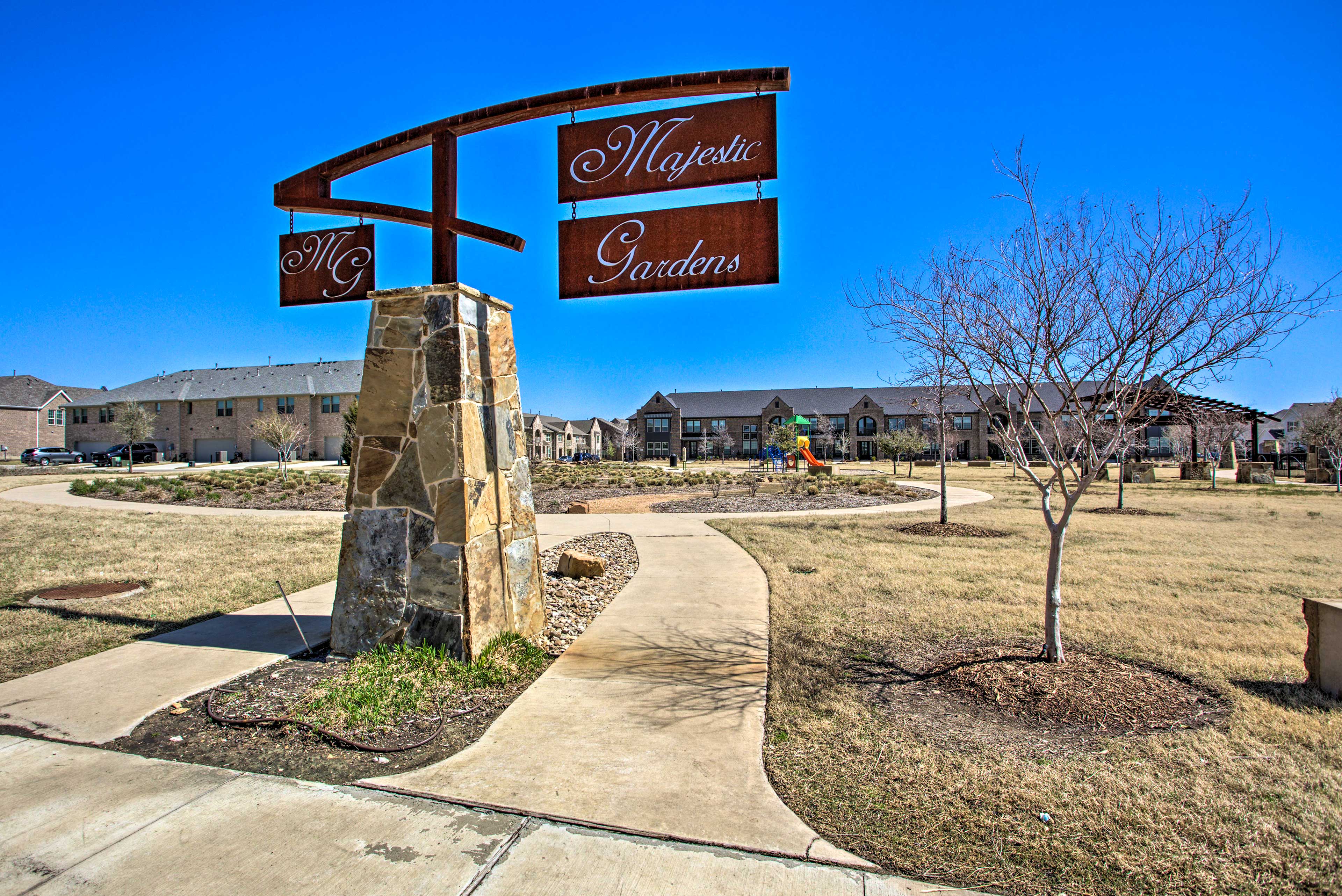 Family Townhome ~ 7 Mi to Lewisville Lake!