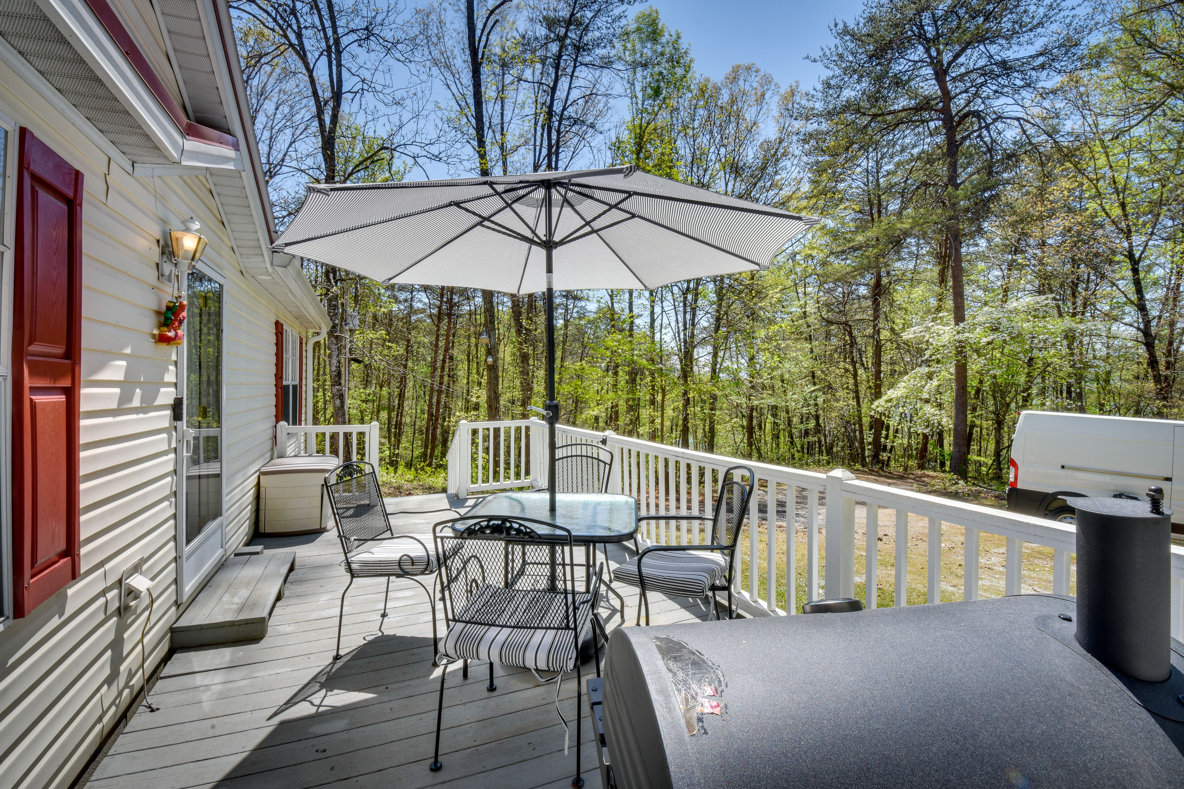 Property Image 2 - Secluded Hayesville Cabin Rental w/ Deck & Grill!