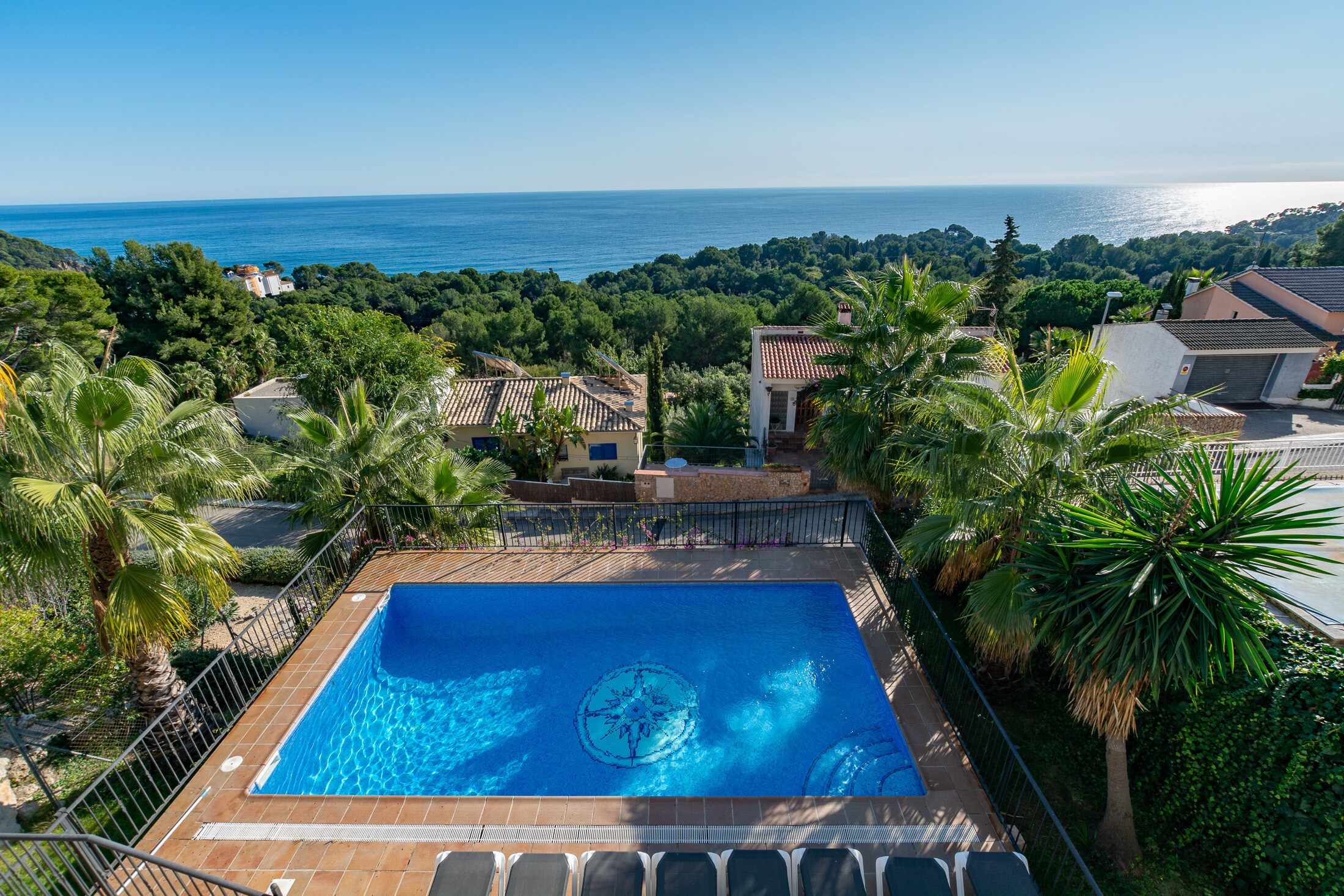 Property Image 1 - Amazing large villa with great sea view from the swimming pool