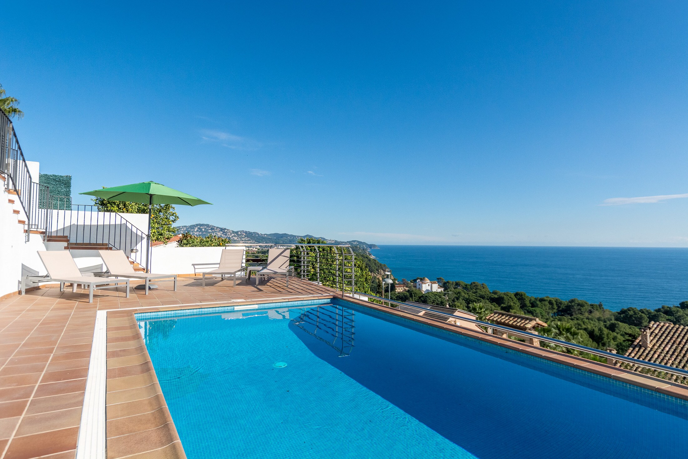 Property Image 1 - Idyllic Excellent Villa with Glorious Sea View