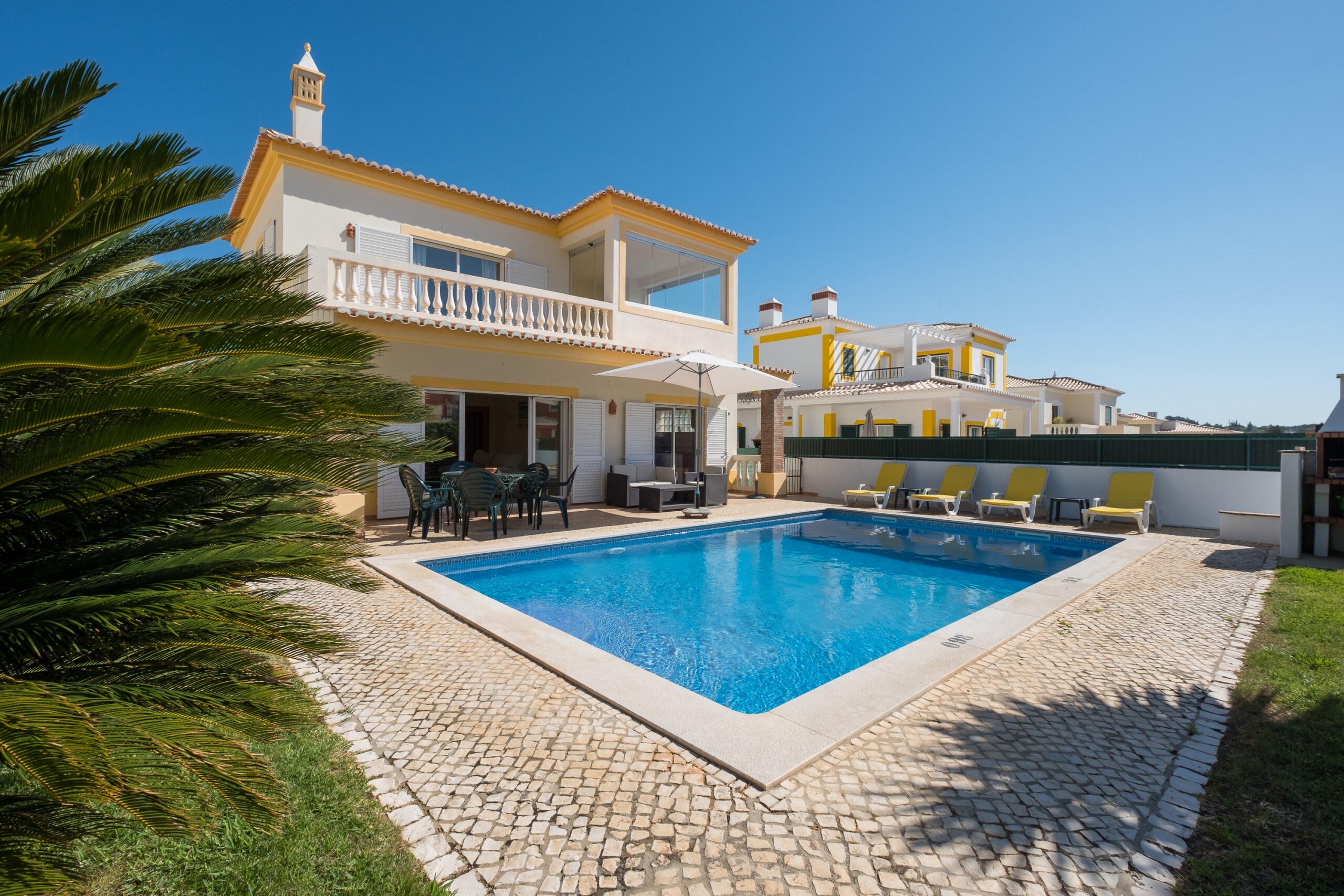 Property Image 1 - Charming Villa with Private Pool near Marina and Beach