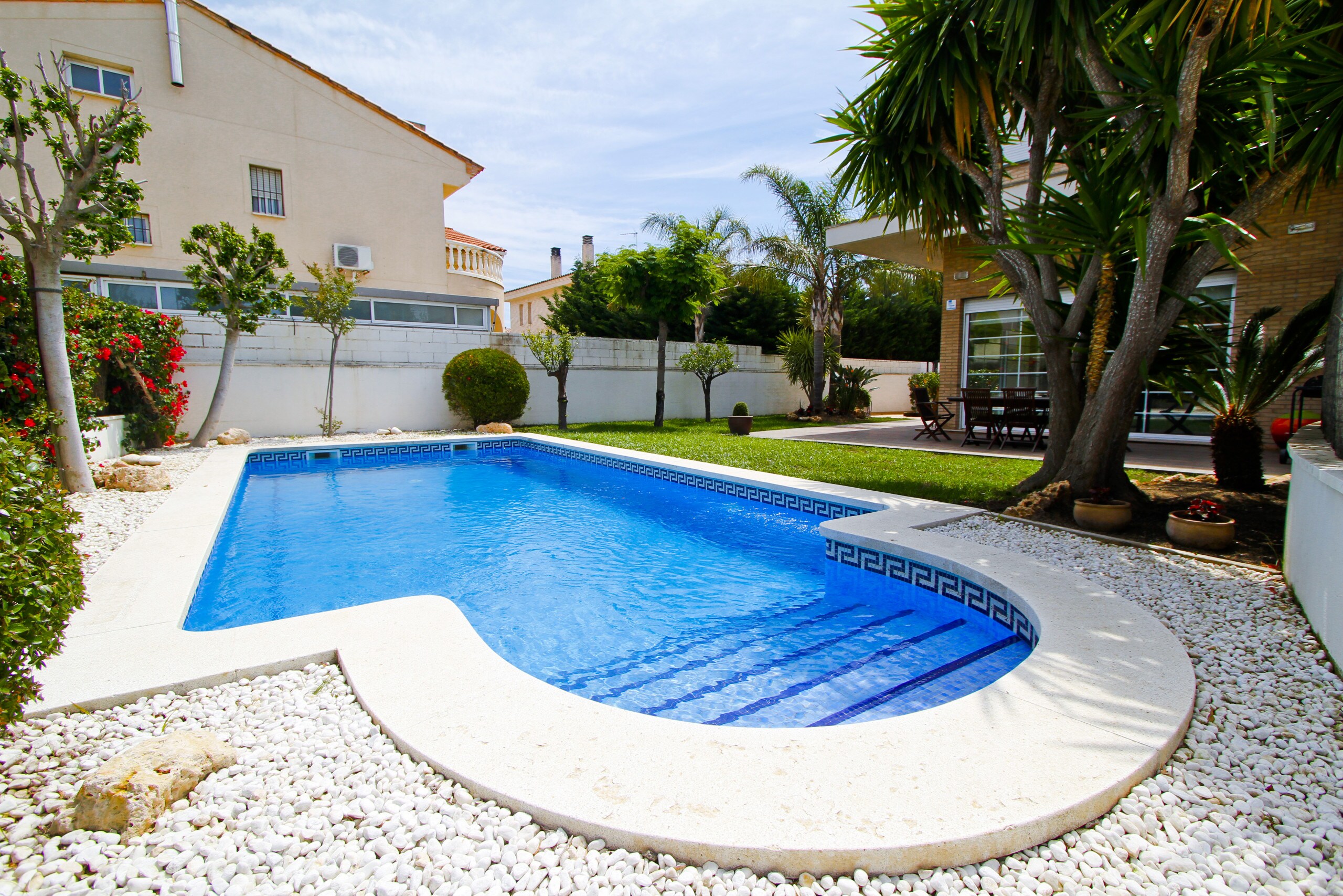 Property Image 1 - Exclusive chalet with private pool in Cambrils