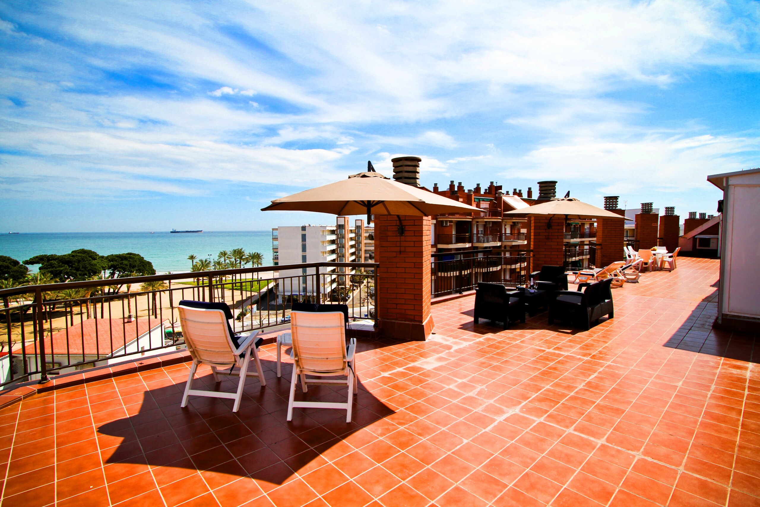 Property Image 1 - Fantastic apartment with seaview terrace at 50m from the beach in La Pineda