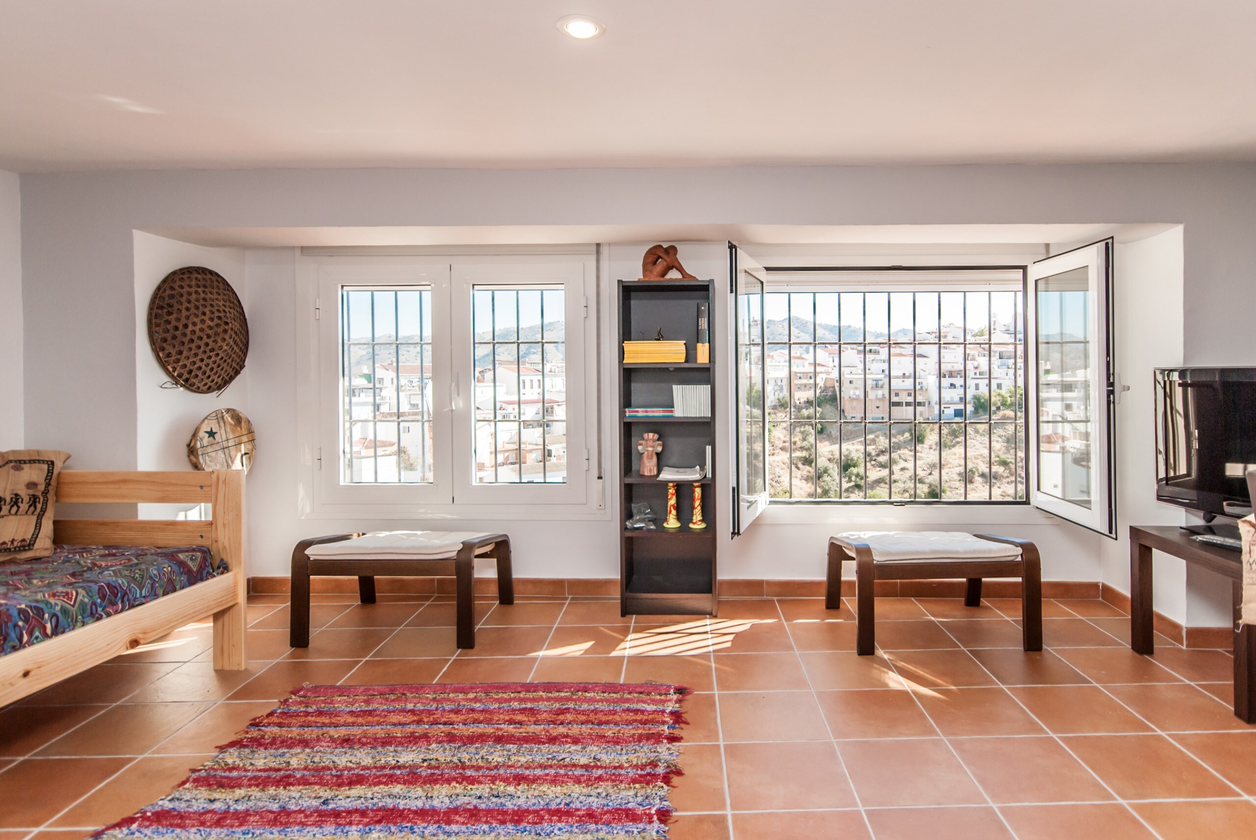 Enjoy the living room of this house near the Caminito del Rey
