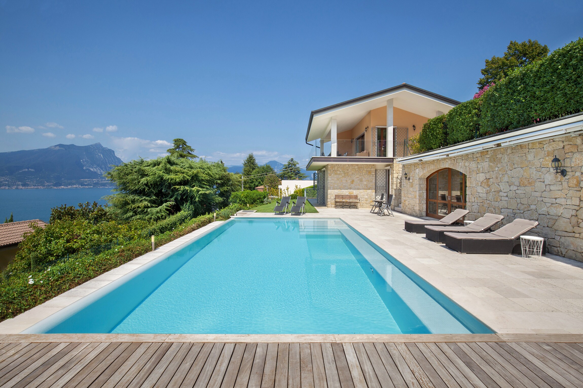 Property Image 1 - Elegant Hillside Villa with a Panoramic Roofed Terrace