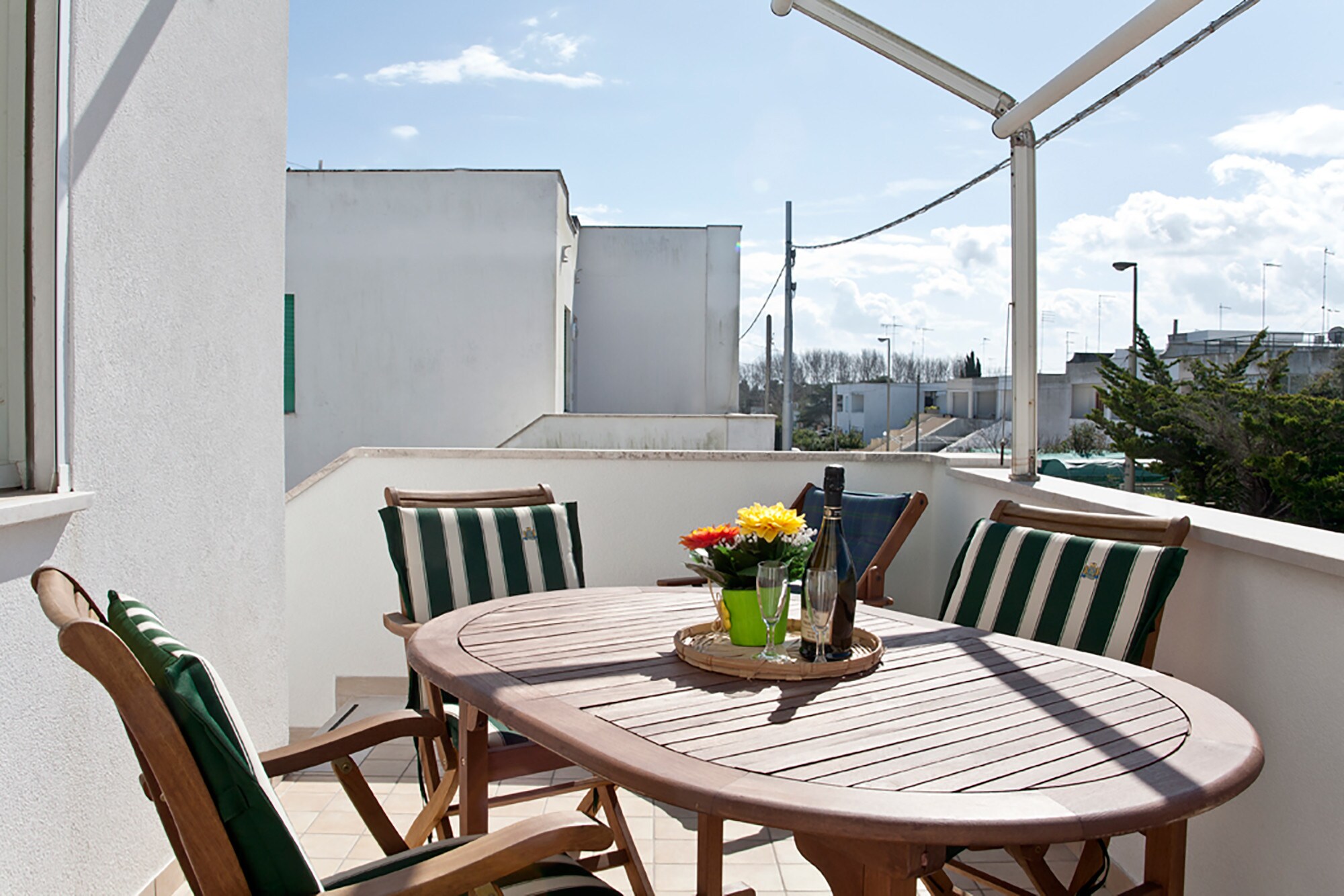 Property Image 1 - Flat with terrace very close to beach and centre Torre Dell’Orso m111