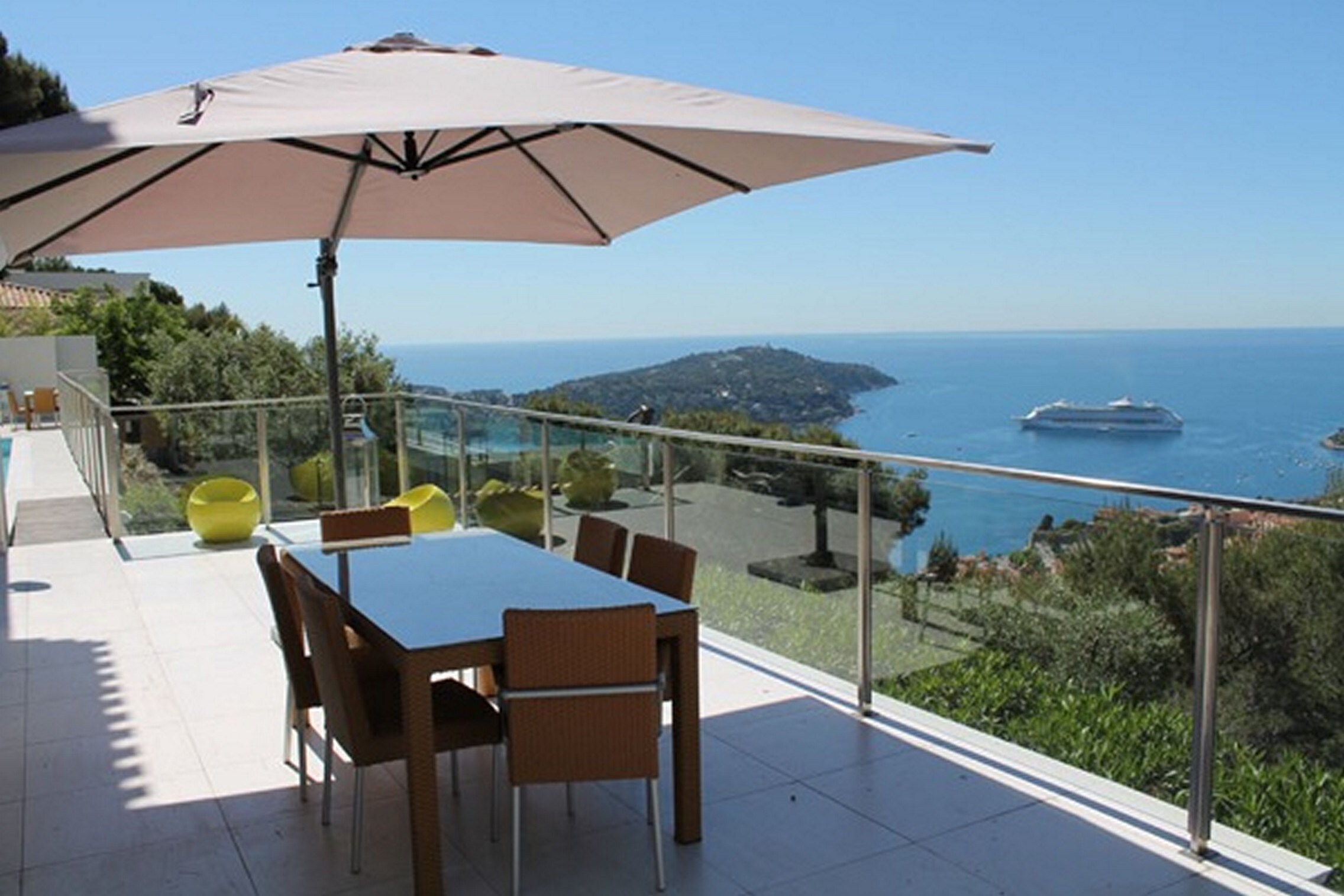 Property Image 2 - Modern 4 bedroom villa with stunning sea views over Saint Jean Cap Ferrat