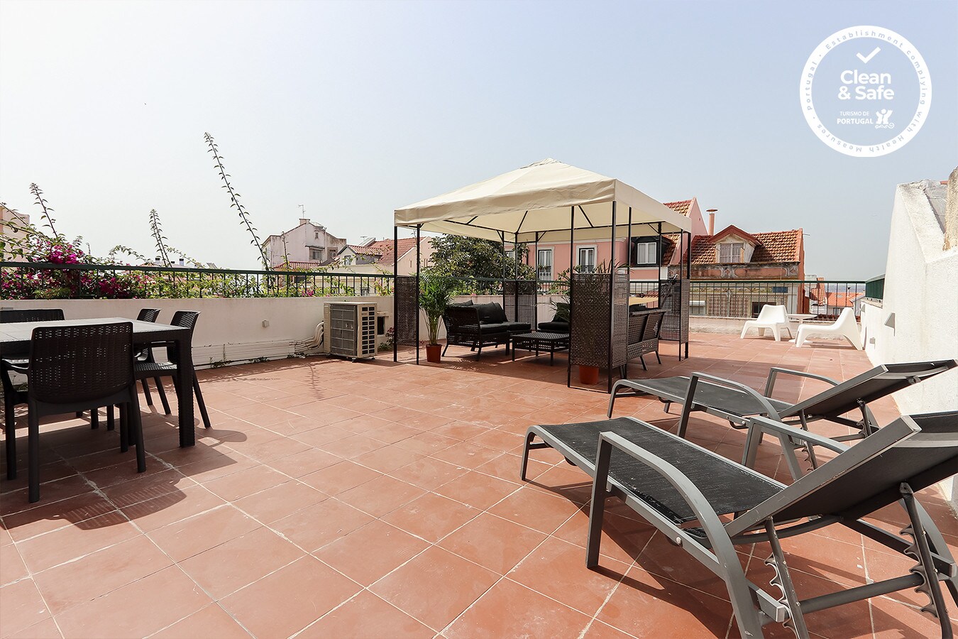 Property Image 1 - Stunning Apartment with Grand Terrace and View