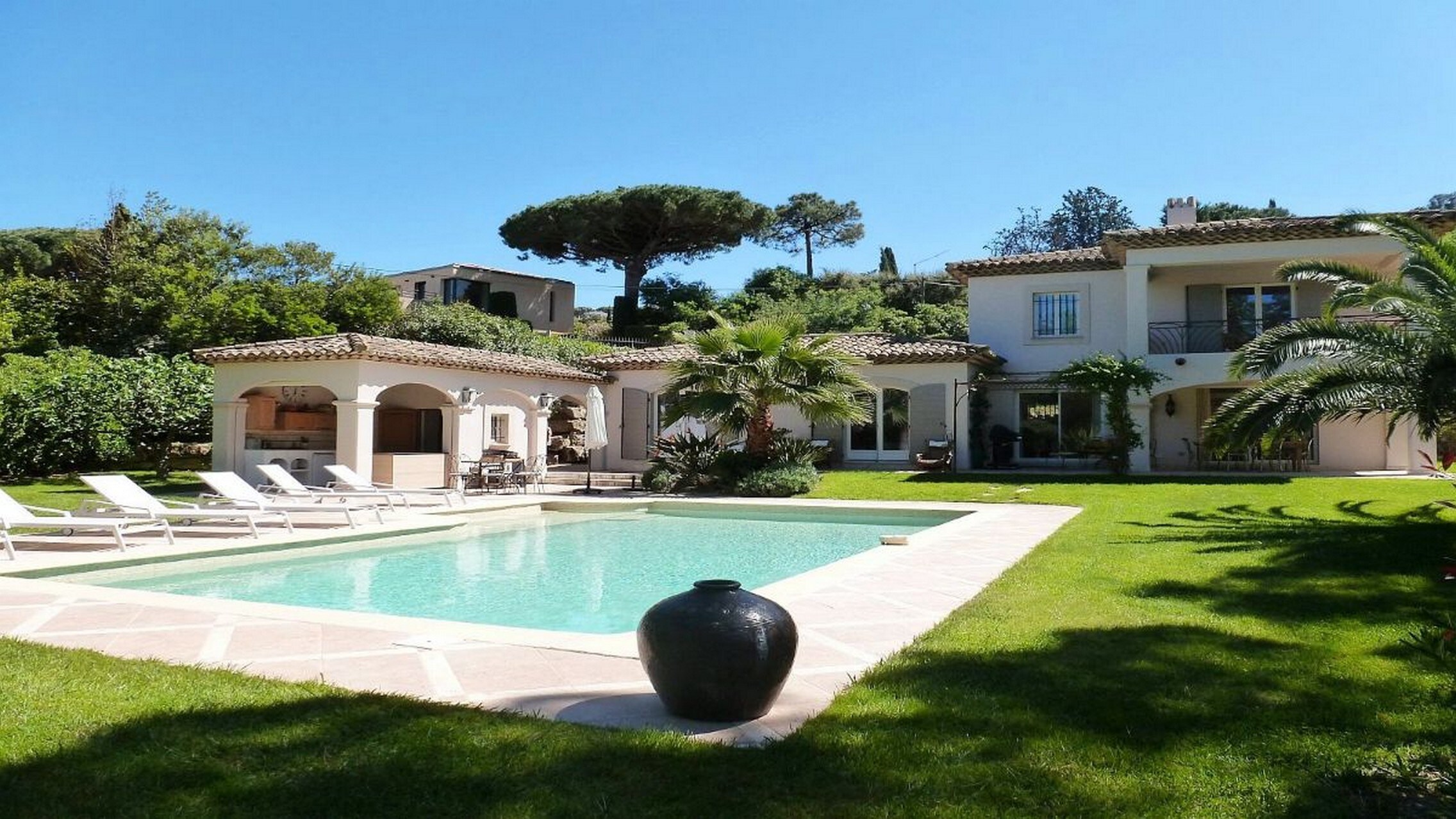 Property Image 1 - Fabulous 4 bedroom family villa with pool in Saint Tropez